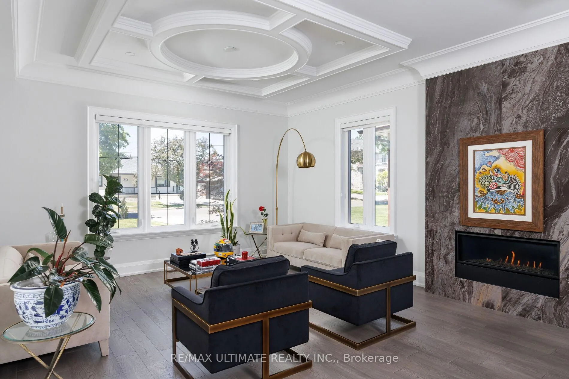 Photo 10 of 33 Dorsey Drive, North York, Maple Leaf — HOMEH