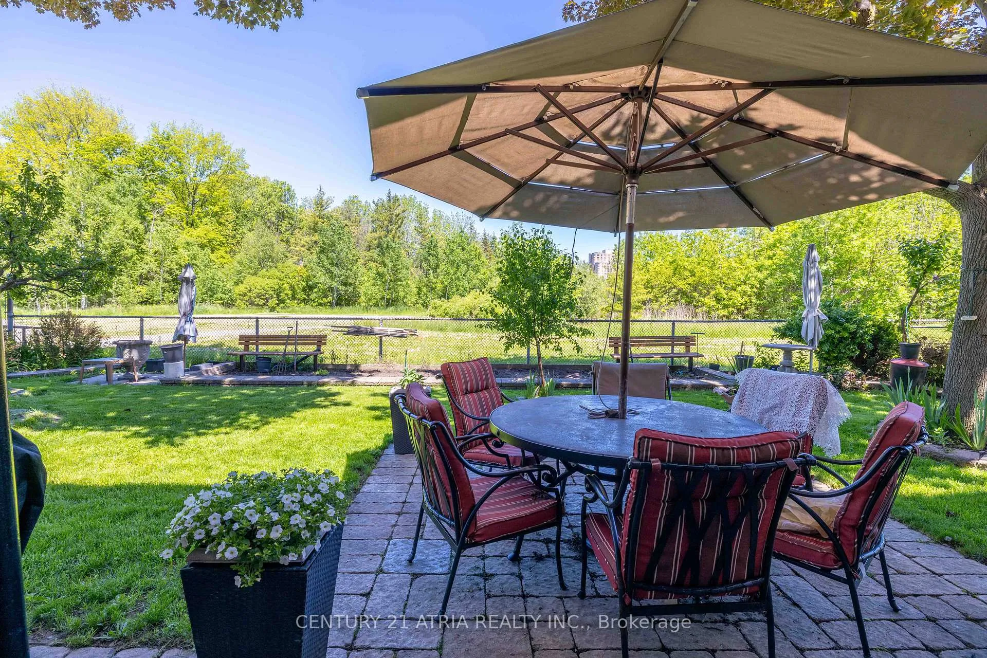 Photo 14 of 33 Morbank Drive, Scarborough, Steeles — HOMEH