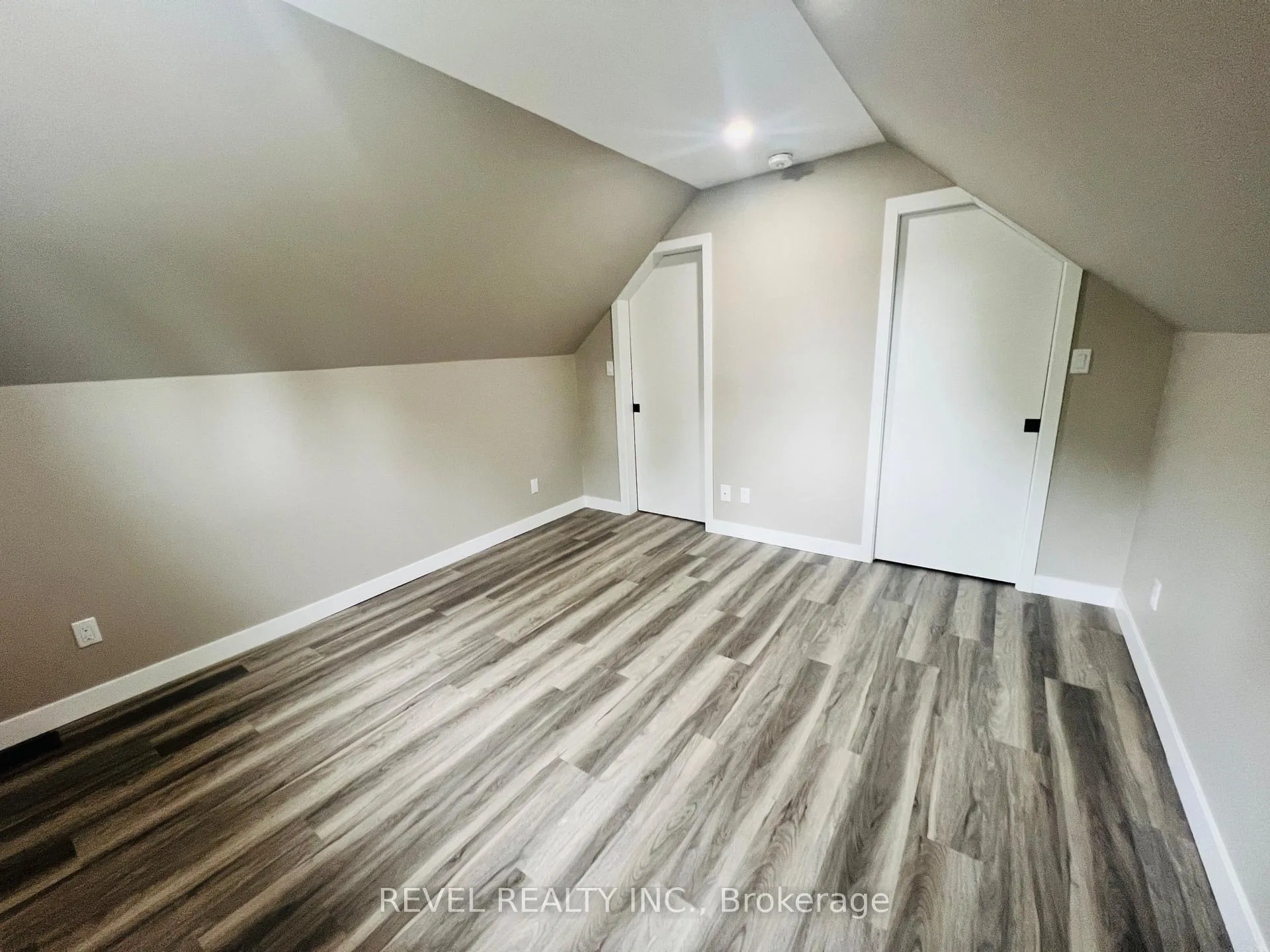 Photo 15 of 48 Sterling Avenue W, Timmins, TS - SW — HOMEH
