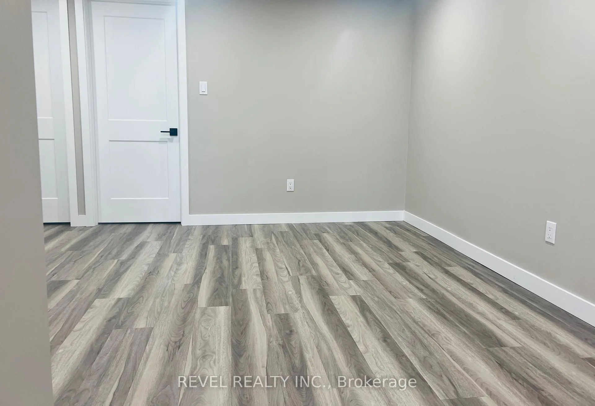 Photo 29 of 48 Sterling Avenue W, Timmins, TS - SW — HOMEH