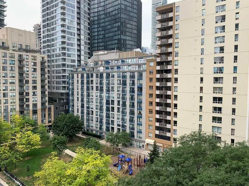 Photo 15 of Unit 705, 77 Mutual Street, Toronto, Church-Yonge Corridor — HOMEH