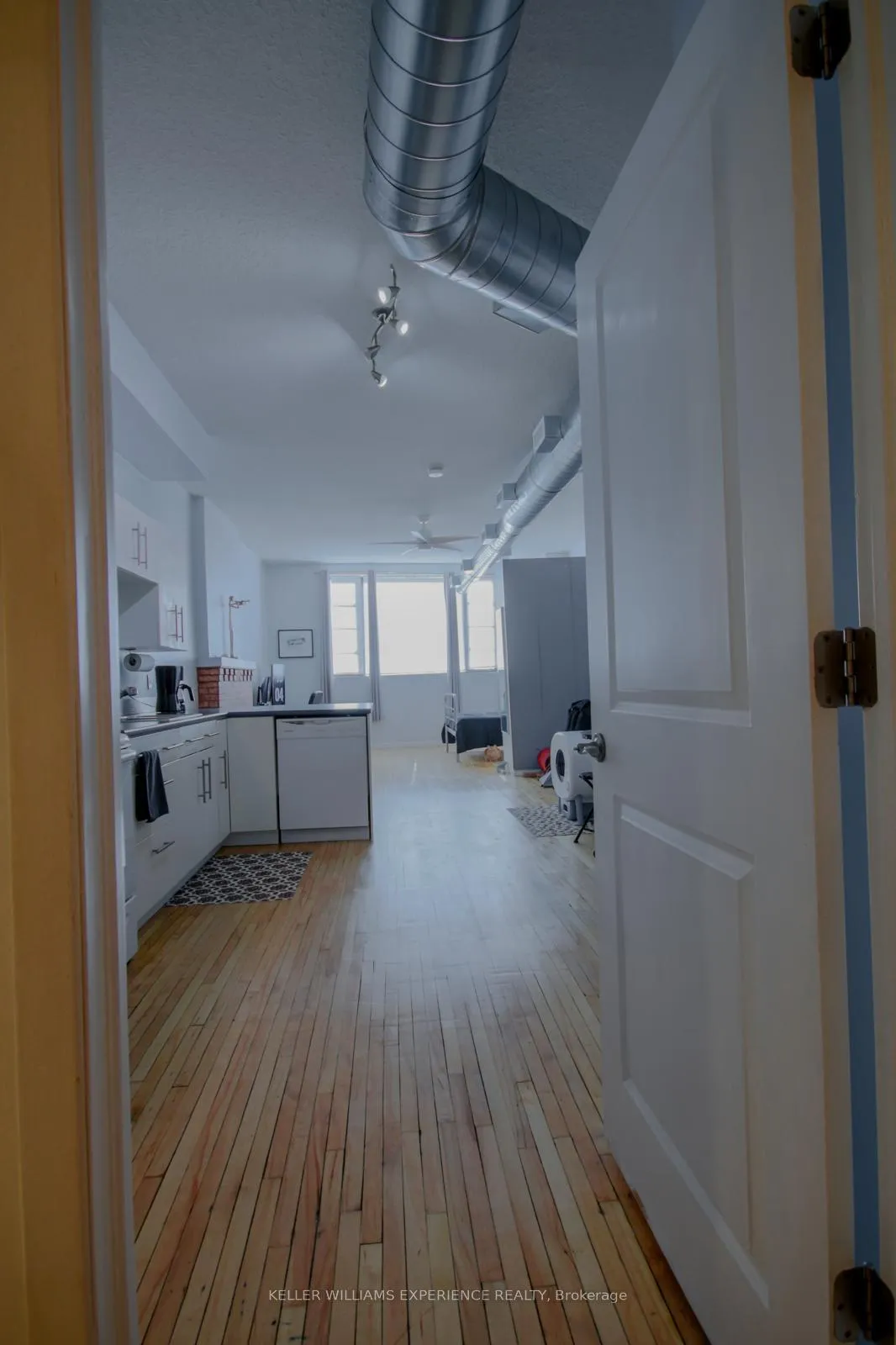 Photo 2 of Unit 2nd Floor, 17 John Street N, Hamilton, Beasley — HOMEH