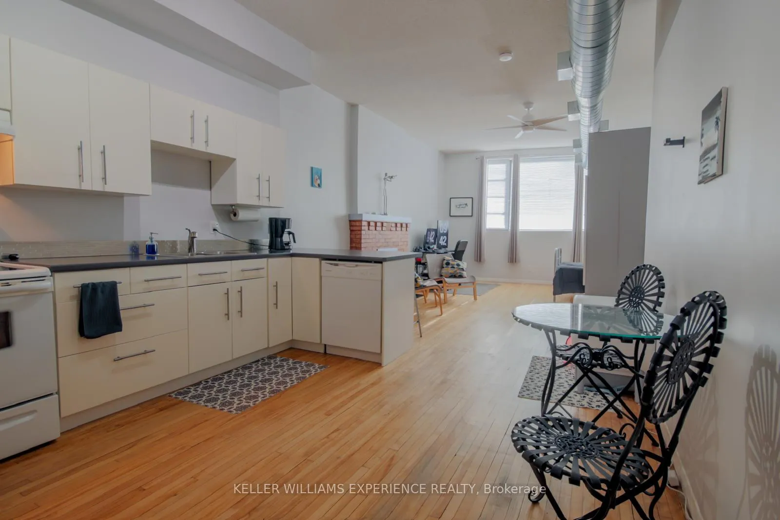 Photo 3 of Unit 2nd Floor, 17 John Street N, Hamilton, Beasley — HOMEH