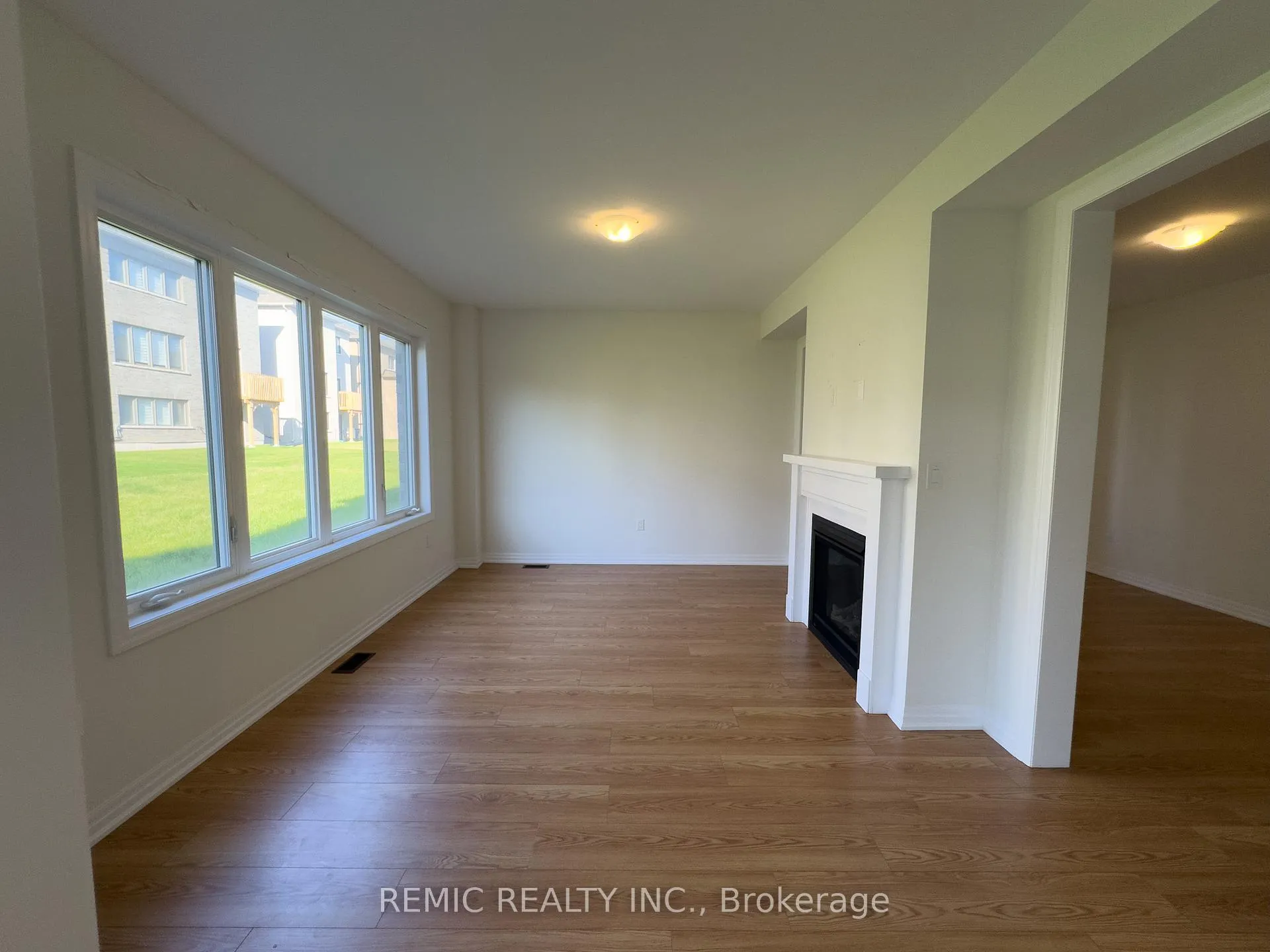 Photo 11 of 242 Flood Avenue, Clarington, Newcastle — HOMEH