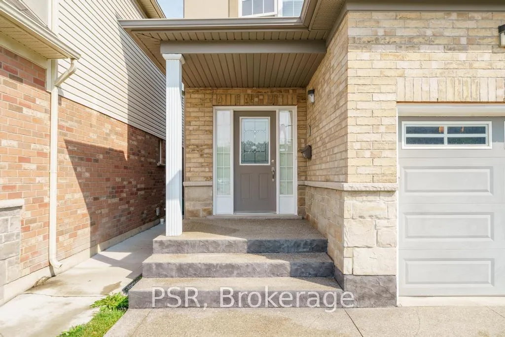 Photo 4 of 514 Old Mud Street, Hamilton, Albion Falls — HOMEH