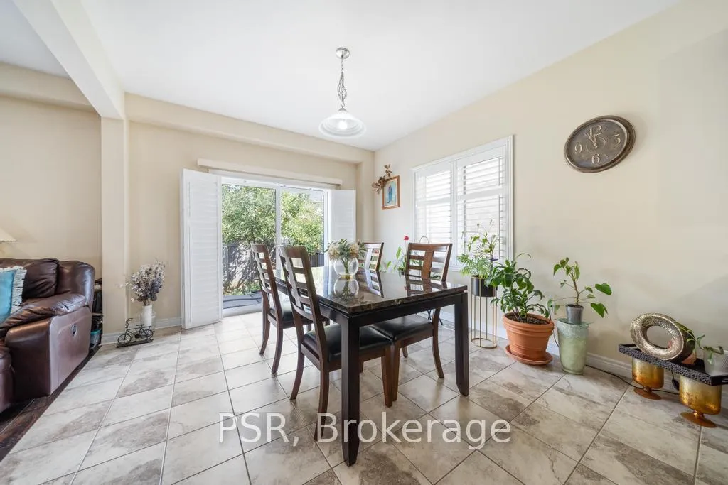 Photo 15 of 514 Old Mud Street, Hamilton, Albion Falls — HOMEH