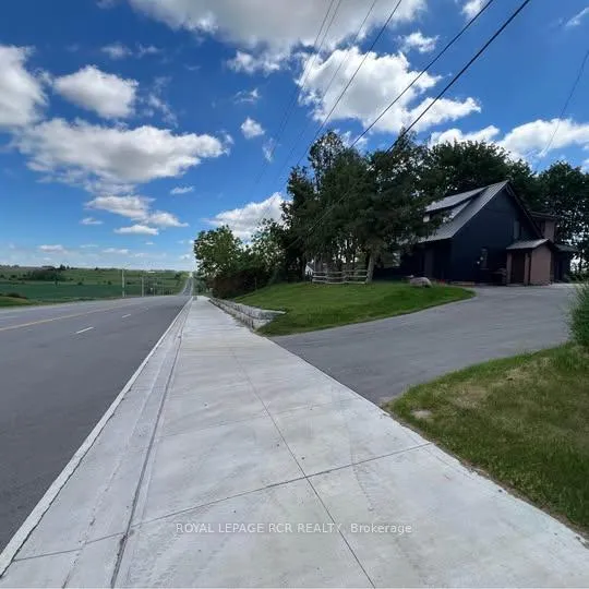 Photo 1 of Unit 2, 6222 Yonge Street, Innisfil, Churchill — HOMEH