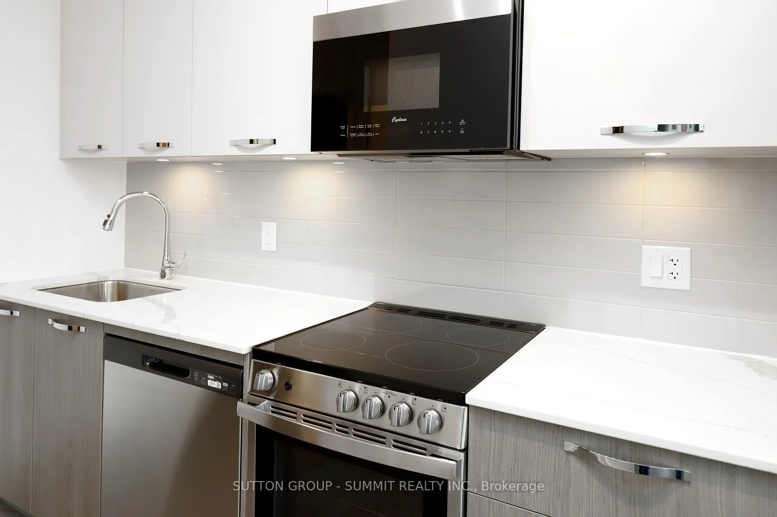Photo 10 of Unit 1405, 75 James Street S, Hamilton, Corktown — HOMEH