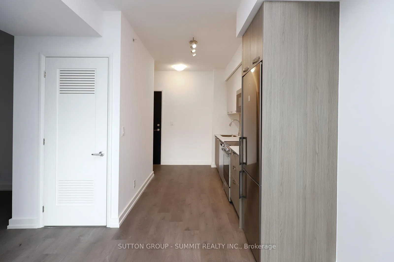 Photo 13 of Unit 1405, 75 James Street S, Hamilton, Corktown — HOMEH