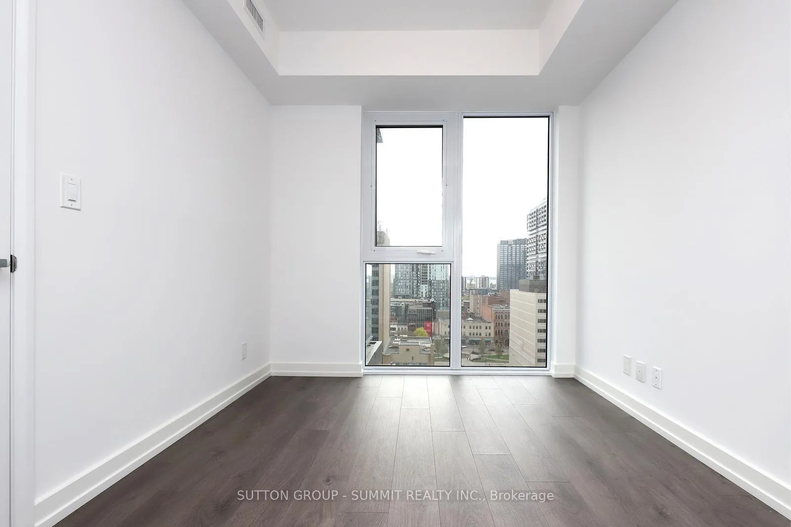 Photo 21 of Unit 1405, 75 James Street S, Hamilton, Corktown — HOMEH