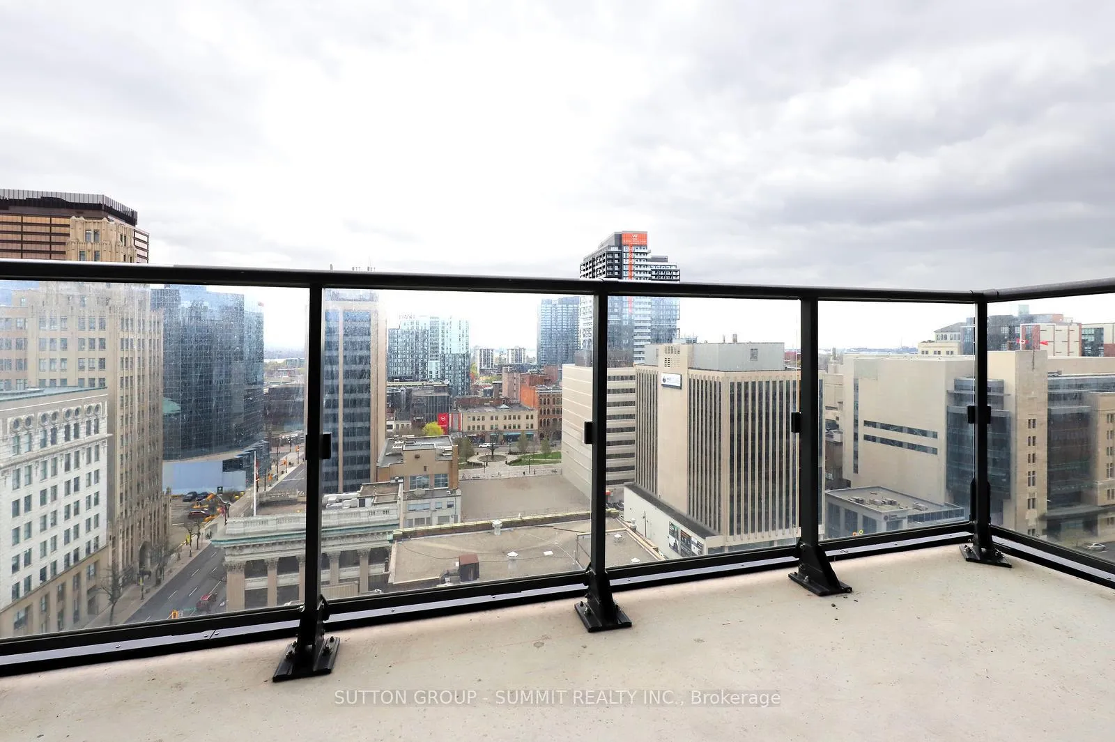 Photo 29 of Unit 1405, 75 James Street S, Hamilton, Corktown — HOMEH