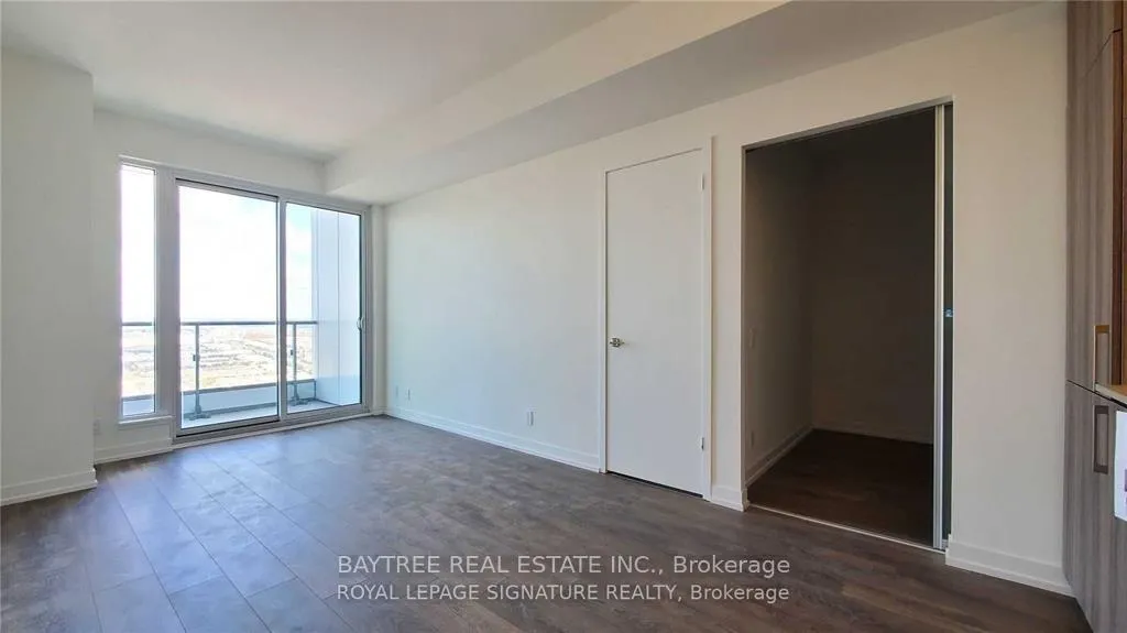 Front of Unit 4512, 898 Portage Parkway