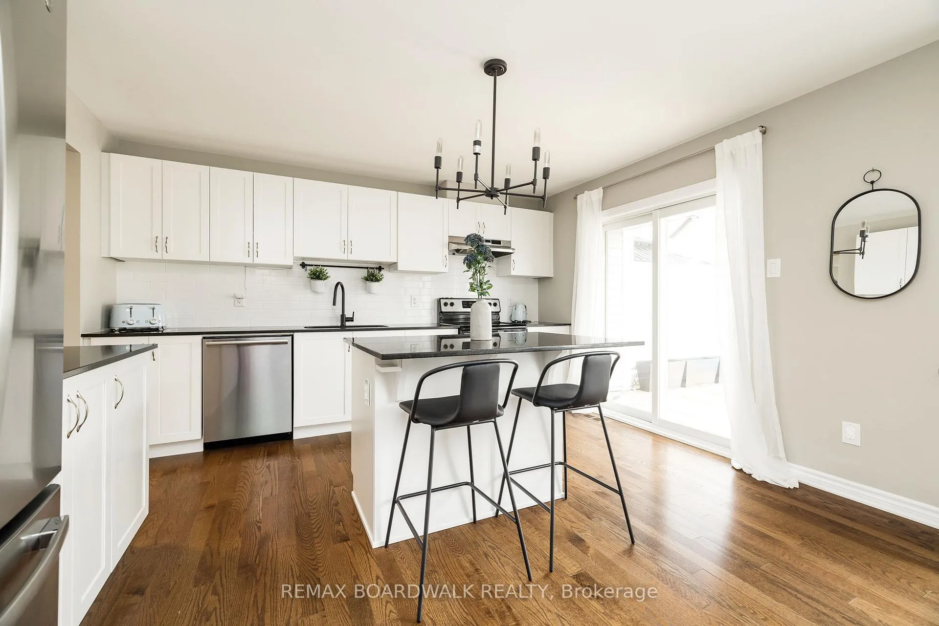 Photo 16 of 84 Brisote Lane, Ottawa, Stittsville (North) — HOMEH