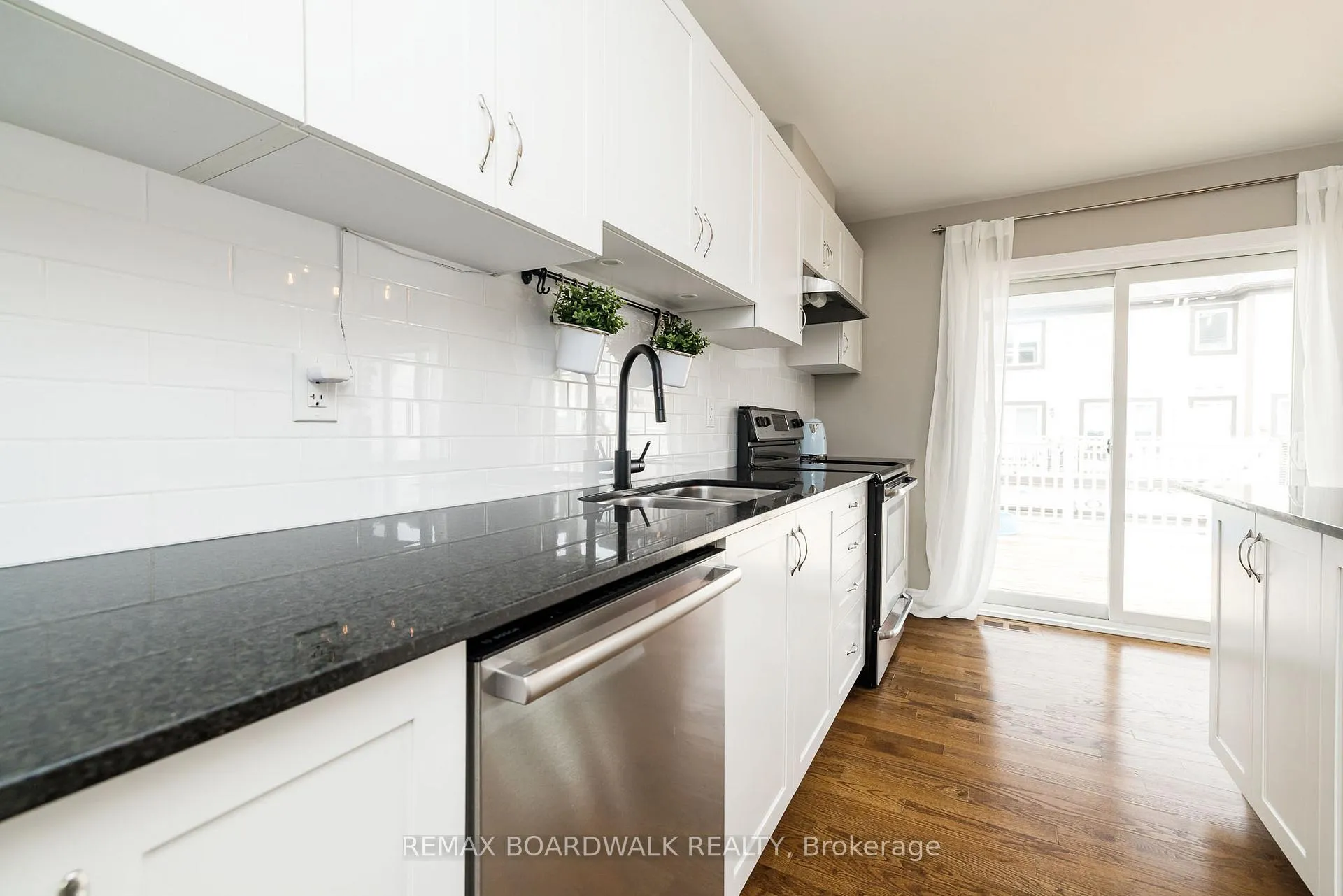 Photo 20 of 84 Brisote Lane, Ottawa, Stittsville (North) — HOMEH