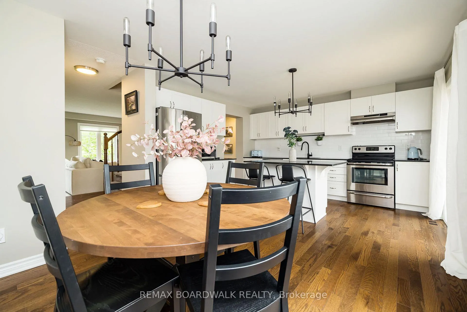Photo 22 of 84 Brisote Lane, Ottawa, Stittsville (North) — HOMEH