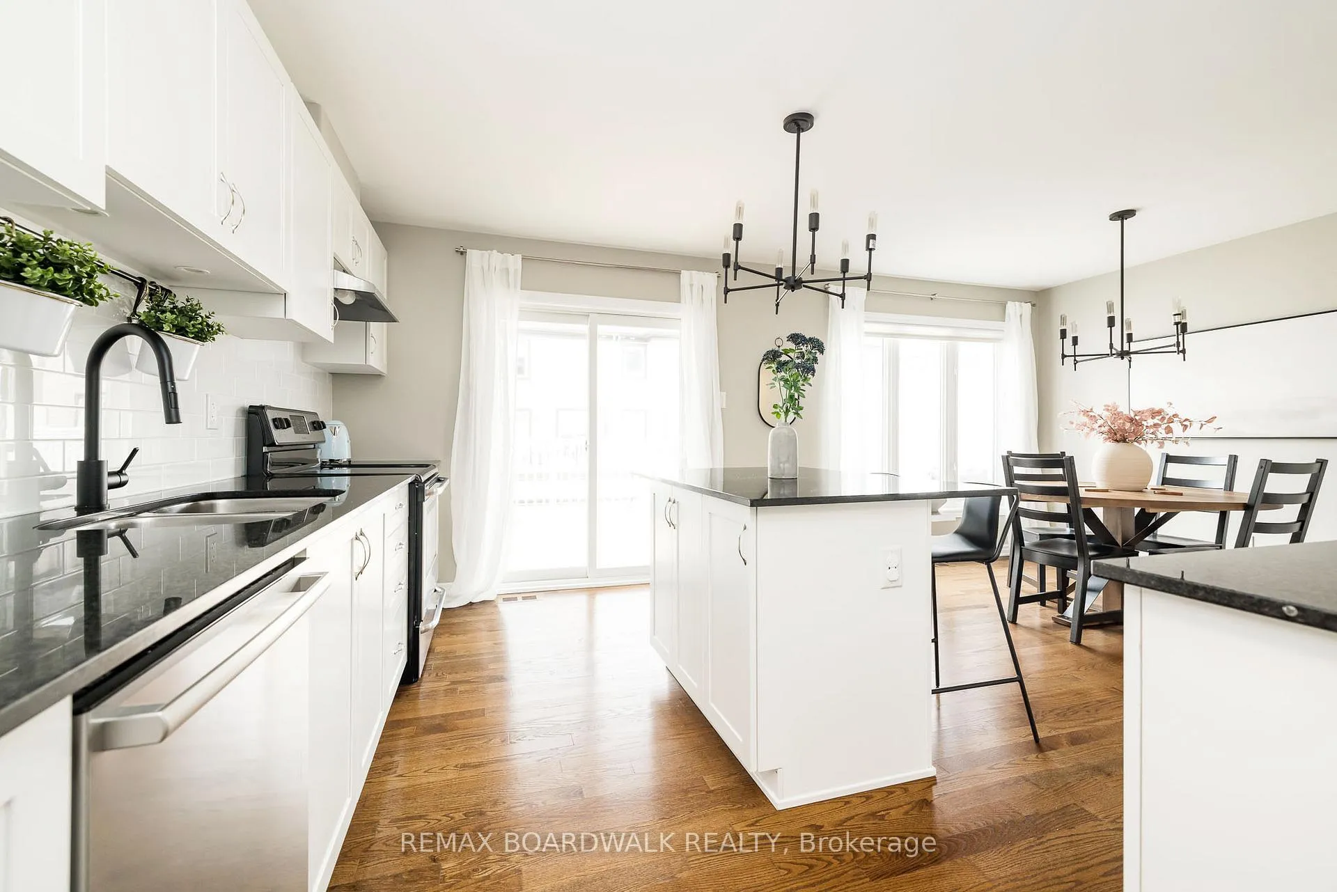 Photo 24 of 84 Brisote Lane, Ottawa, Stittsville (North) — HOMEH