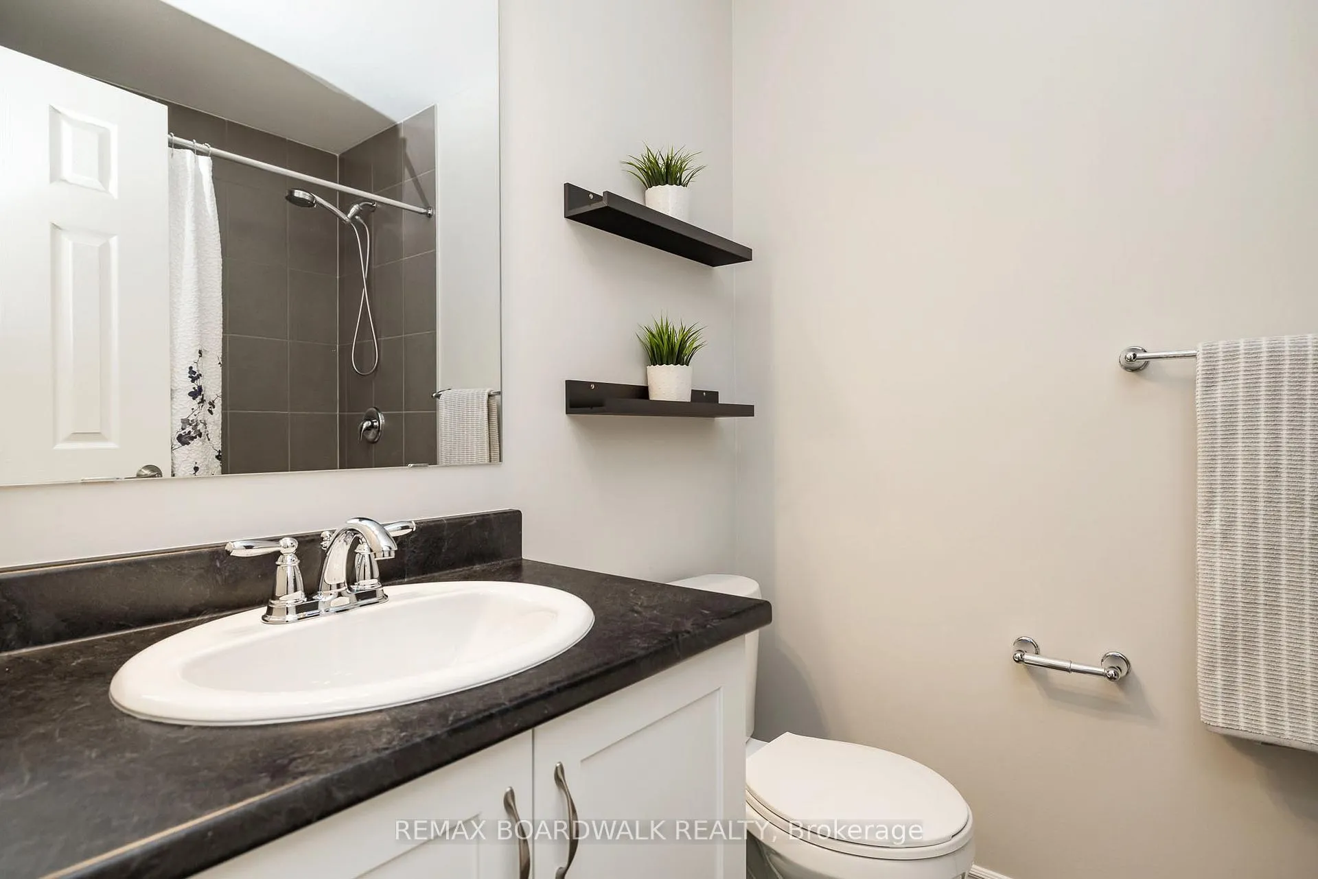 Photo 37 of 84 Brisote Lane, Ottawa, Stittsville (North) — HOMEH