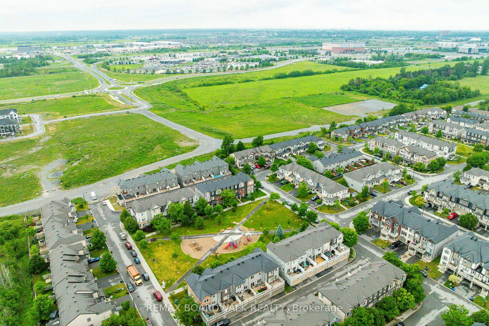 Photo 40 of 84 Brisote Lane, Ottawa, Stittsville (North) — HOMEH