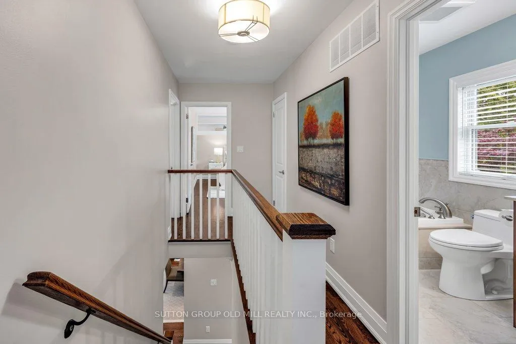 Photo 22 of 38 Edgemore Drive, Etobicoke, Stonegate-Queensway — HOMEH