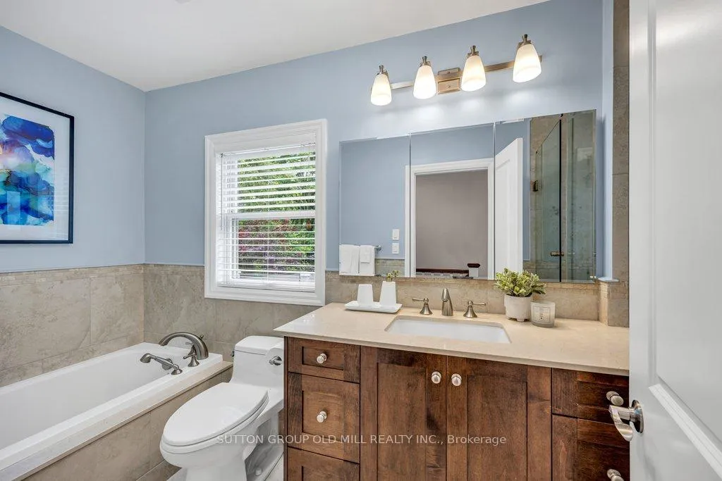 Photo 27 of 38 Edgemore Drive, Etobicoke, Stonegate-Queensway — HOMEH