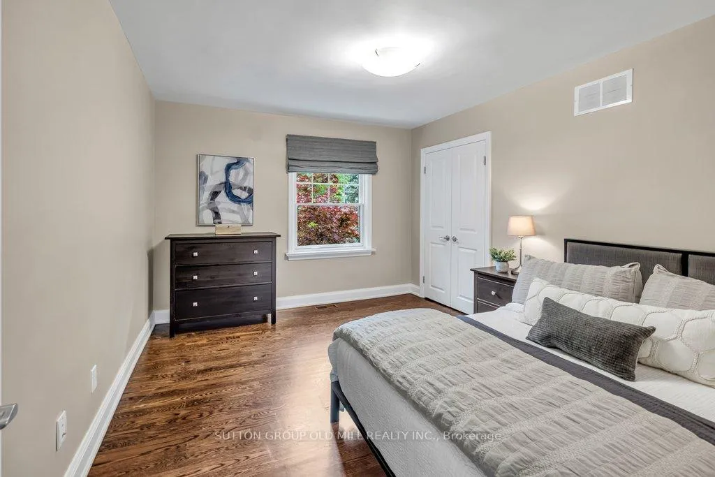 Photo 28 of 38 Edgemore Drive, Etobicoke, Stonegate-Queensway — HOMEH