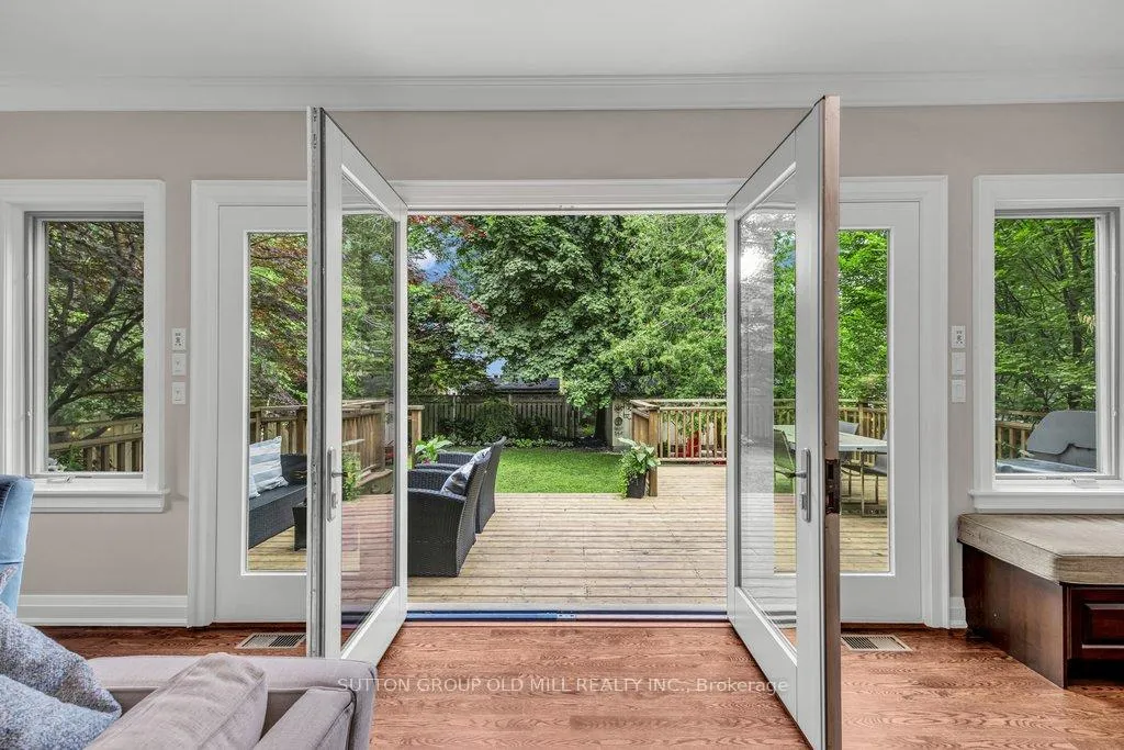 Photo 36 of 38 Edgemore Drive, Etobicoke, Stonegate-Queensway — HOMEH