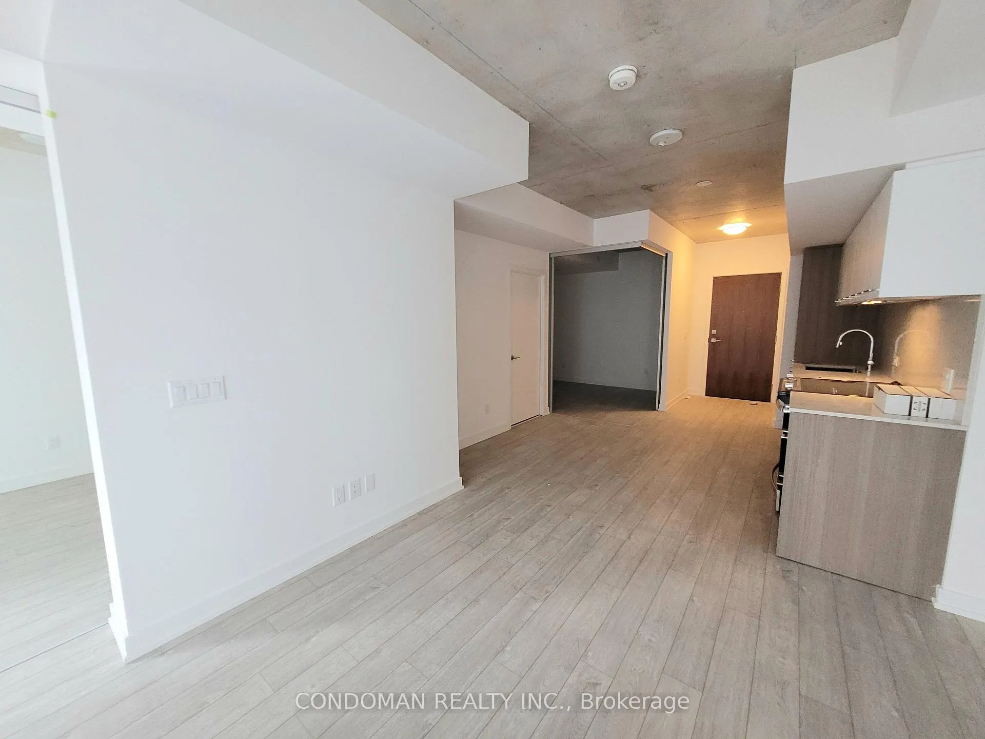 Photo 4 of Unit 404, 45 Baseball Place, Toronto, South Riverdale — HOMEH
