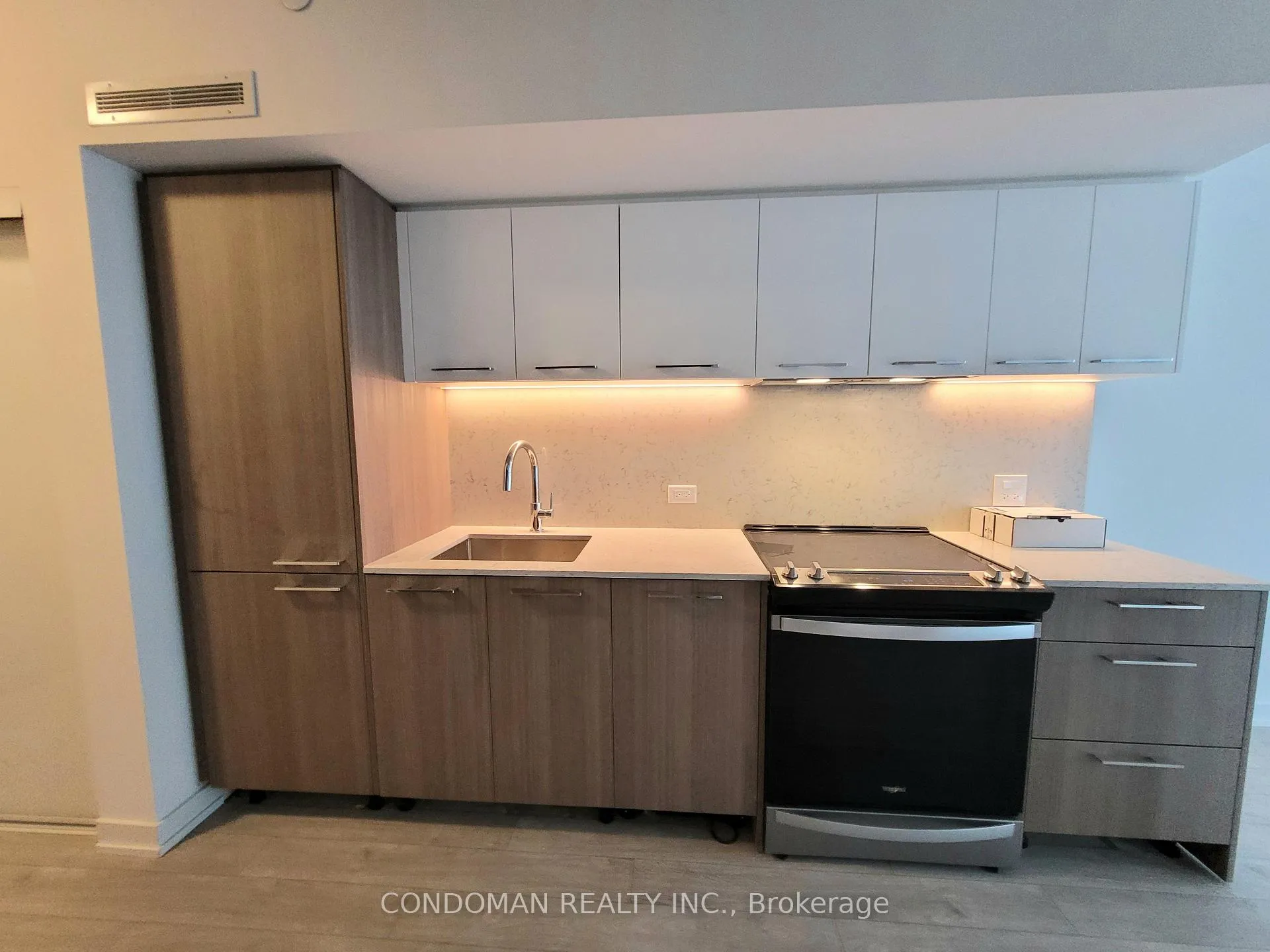 Photo 5 of Unit 404, 45 Baseball Place, Toronto, South Riverdale — HOMEH