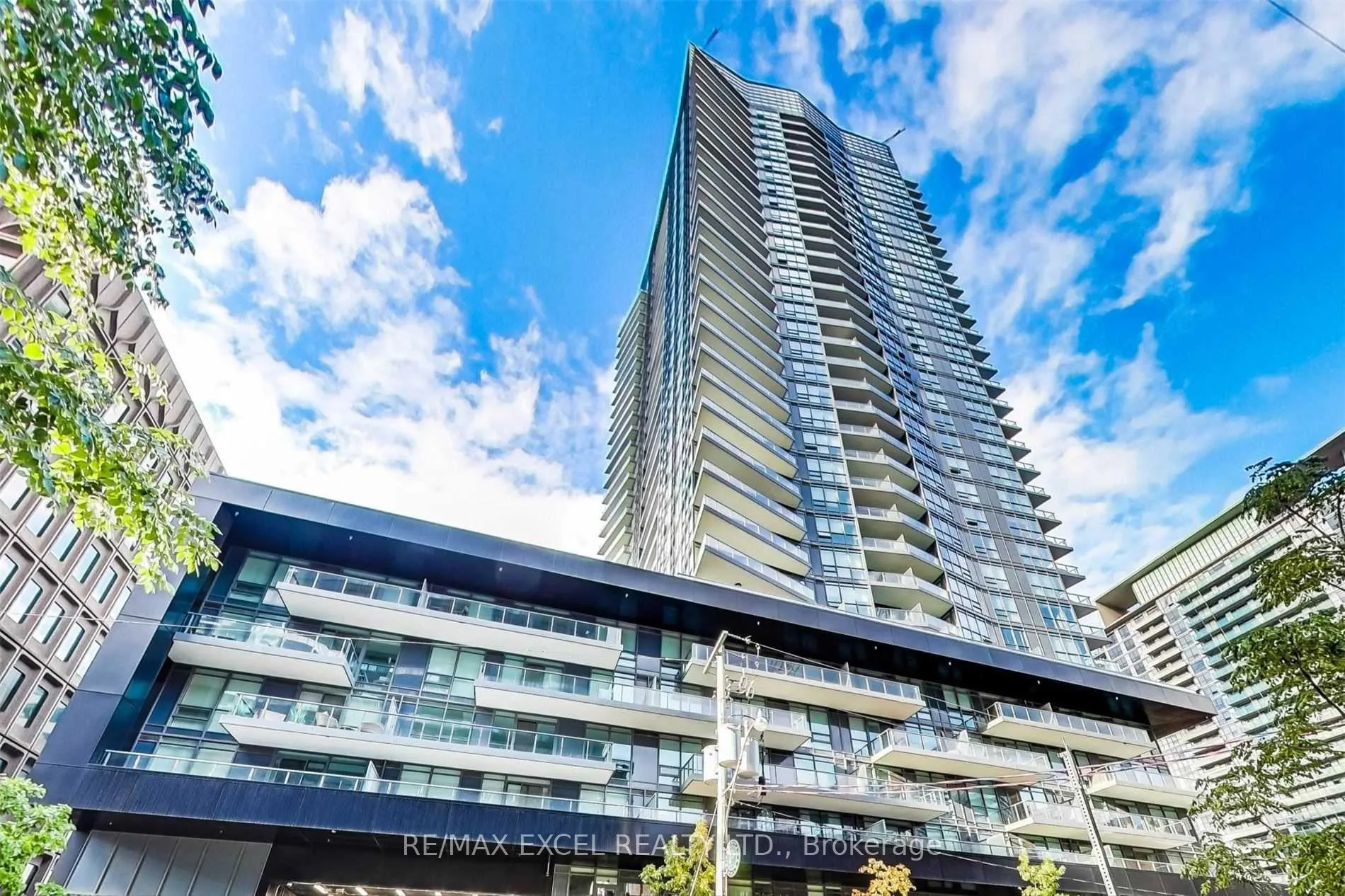 Photo 1 of Unit 619, 30 Roehampton Avenue, Toronto, Mount Pleasant East — HOMEH