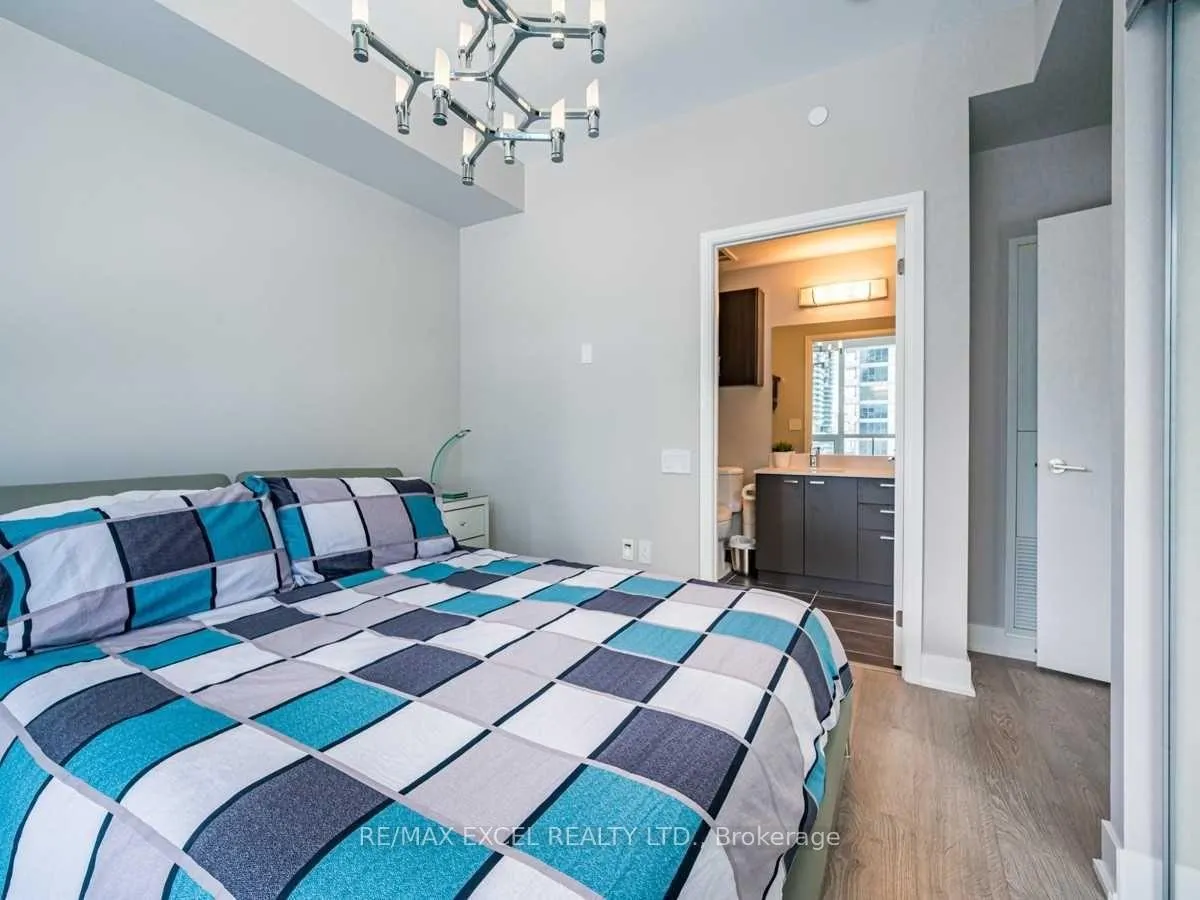 Photo 23 of Unit 619, 30 Roehampton Avenue, Toronto, Mount Pleasant East — HOMEH