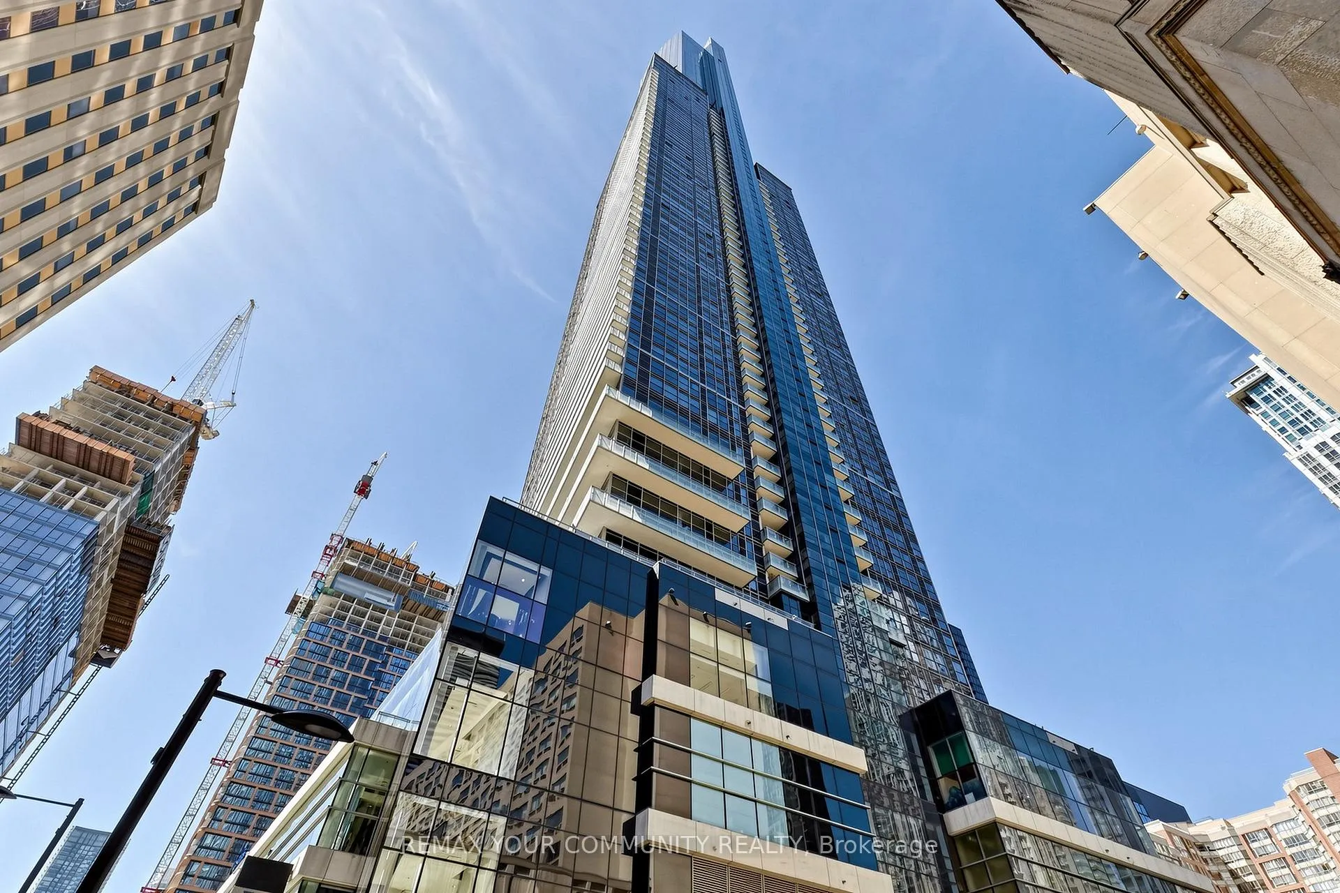 Photo 1 of Unit 3904, 386 Yonge Street, Toronto, Bay Street Corridor — HOMEH