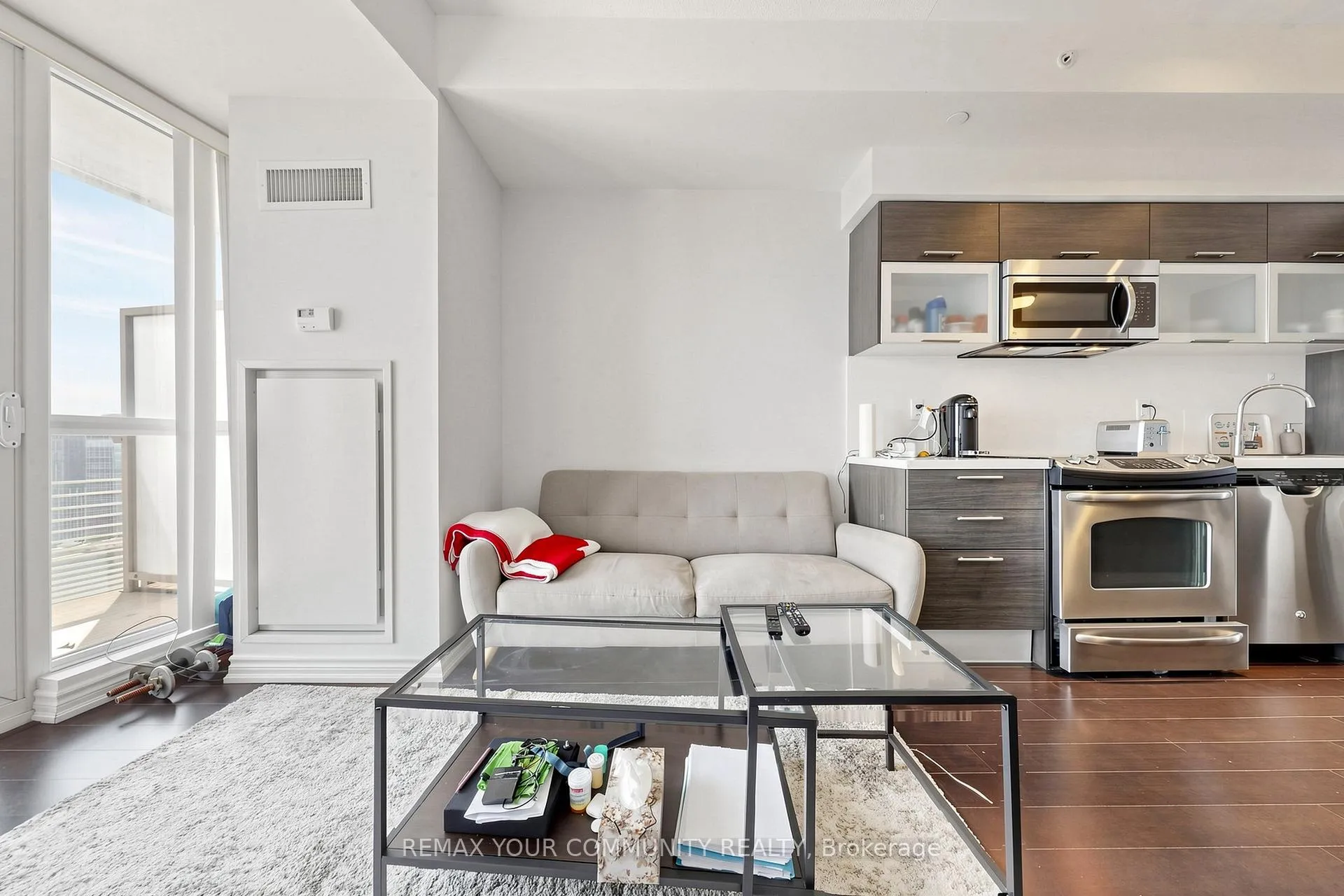 Photo 7 of Unit 3904, 386 Yonge Street, Toronto, Bay Street Corridor — HOMEH