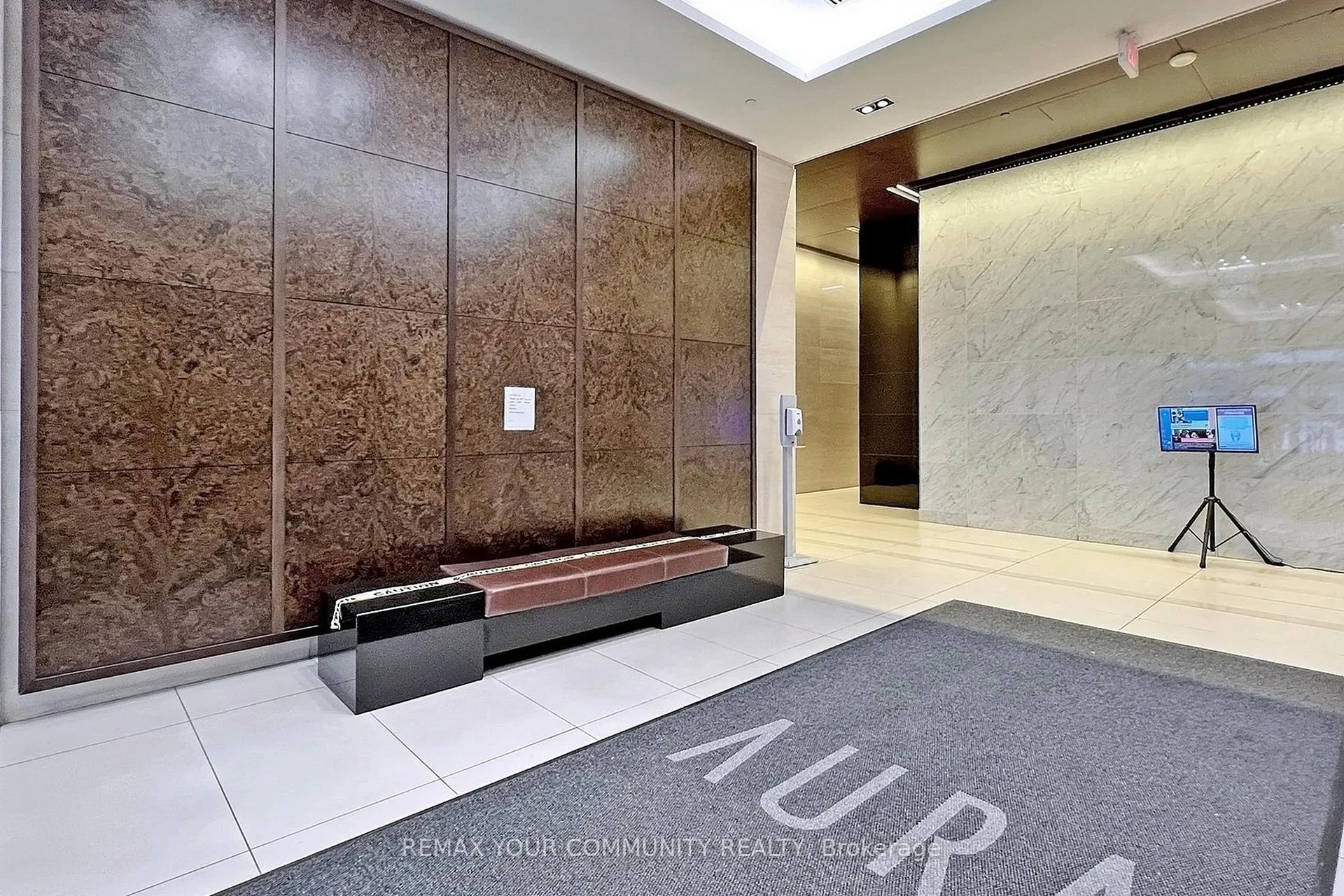 Photo 12 of Unit 3904, 386 Yonge Street, Toronto, Bay Street Corridor — HOMEH