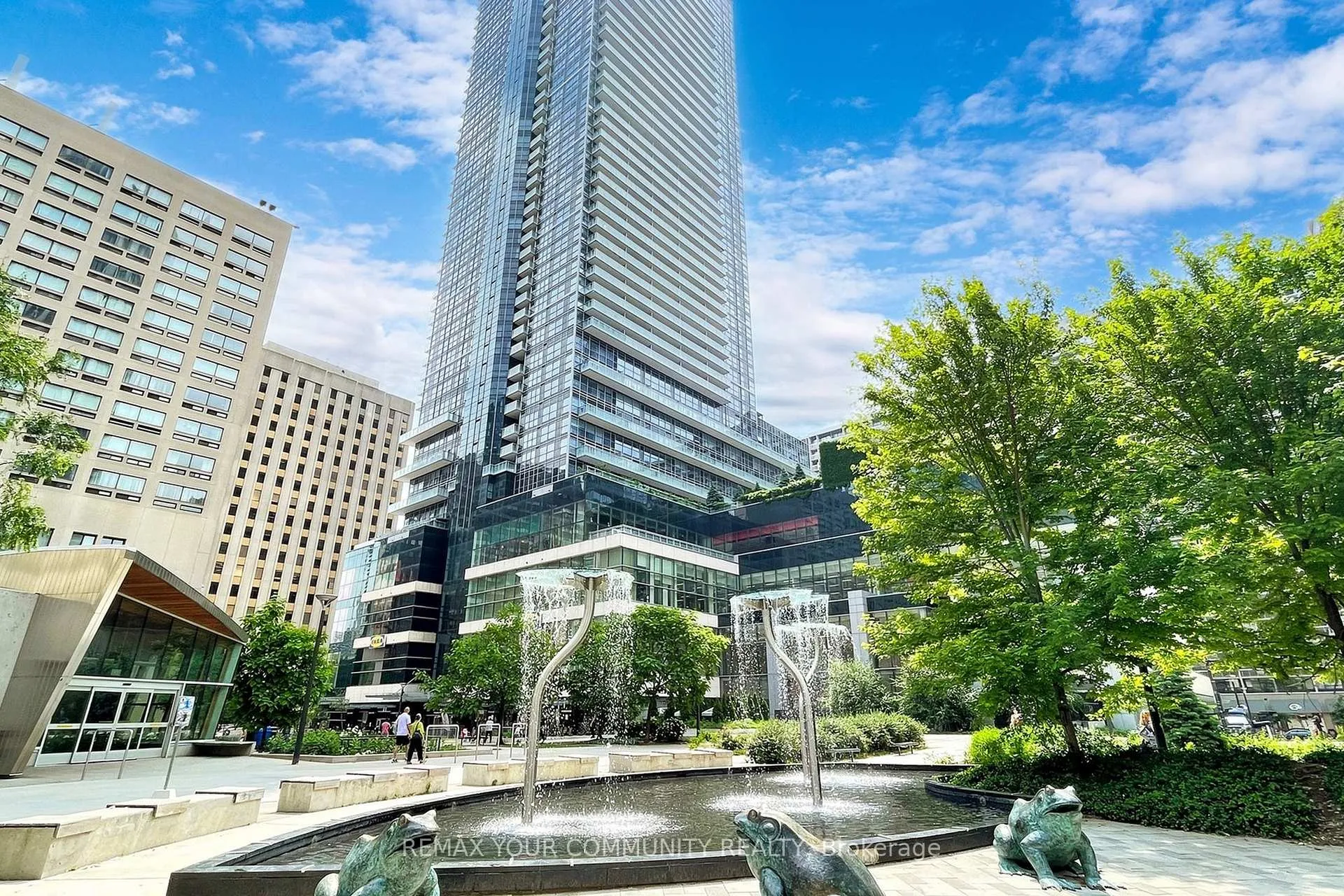 Photo 17 of Unit 3904, 386 Yonge Street, Toronto, Bay Street Corridor — HOMEH