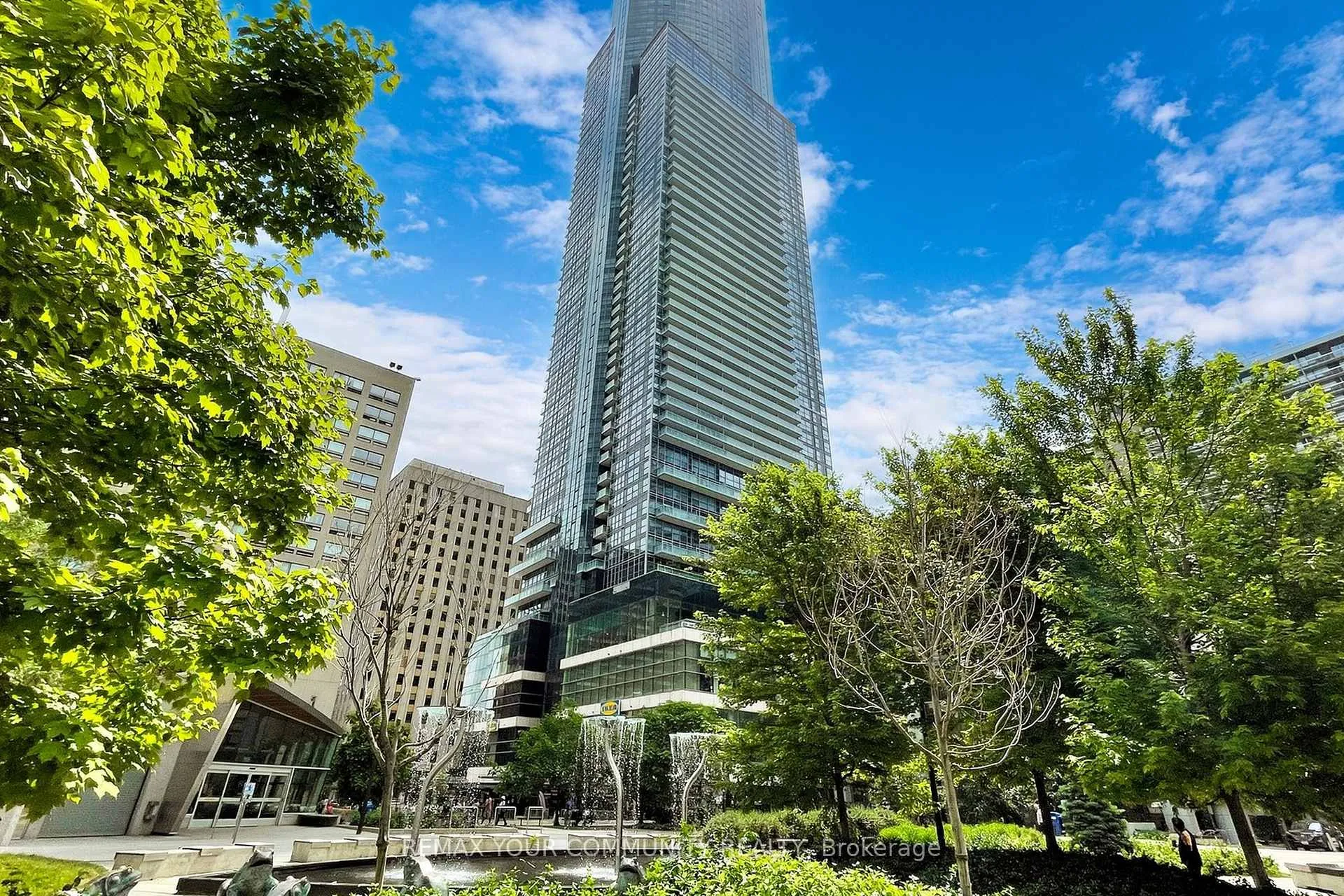 Photo 18 of Unit 3904, 386 Yonge Street, Toronto, Bay Street Corridor — HOMEH