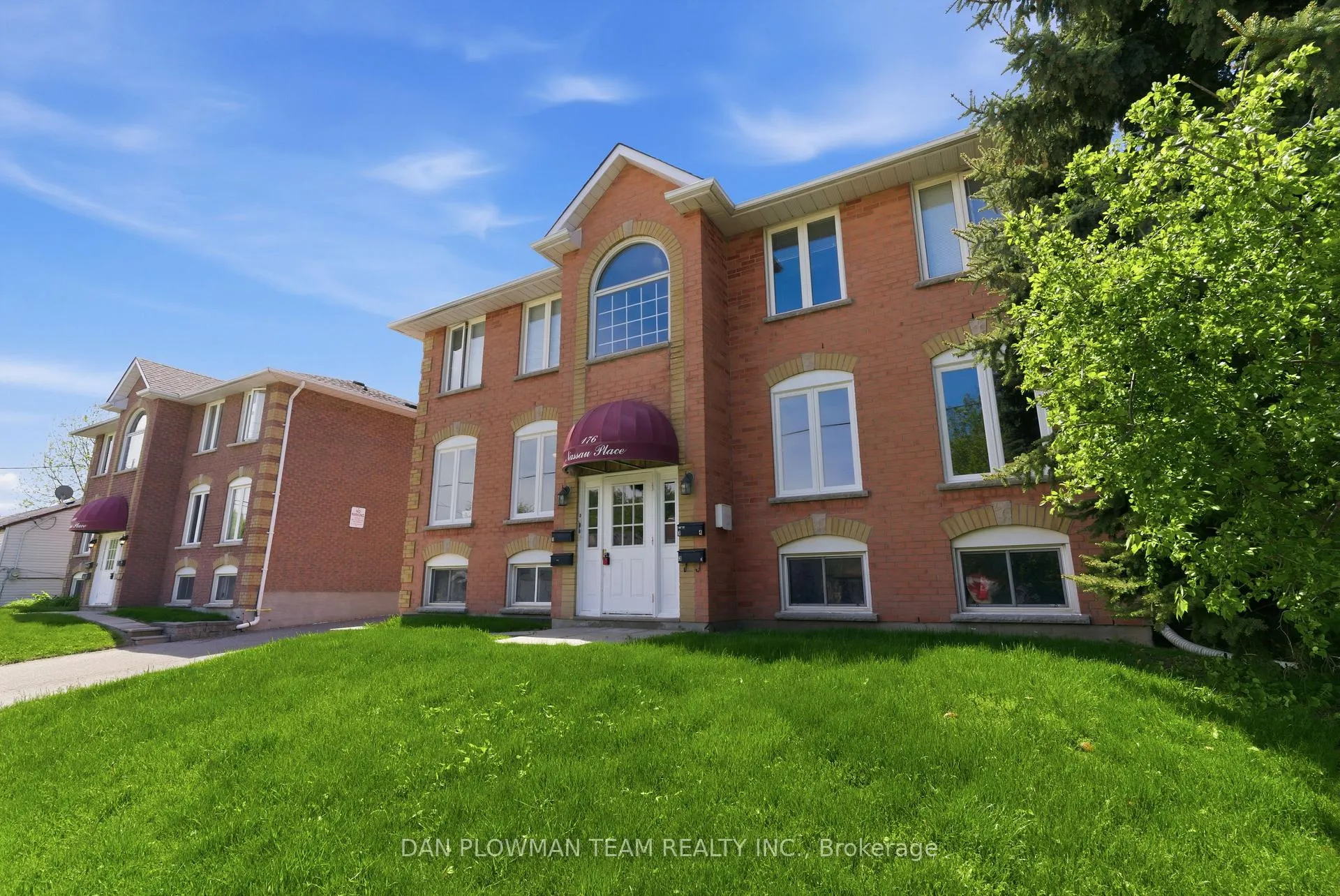 Photo 3 of 176 Nassau Street, Oshawa, Vanier — HOMEH