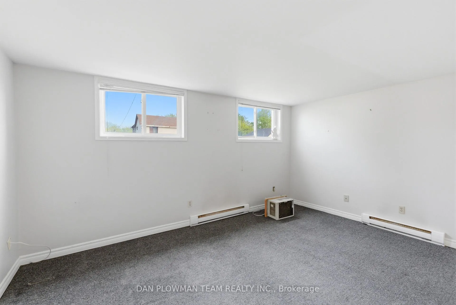 Photo 11 of 176 Nassau Street, Oshawa, Vanier — HOMEH