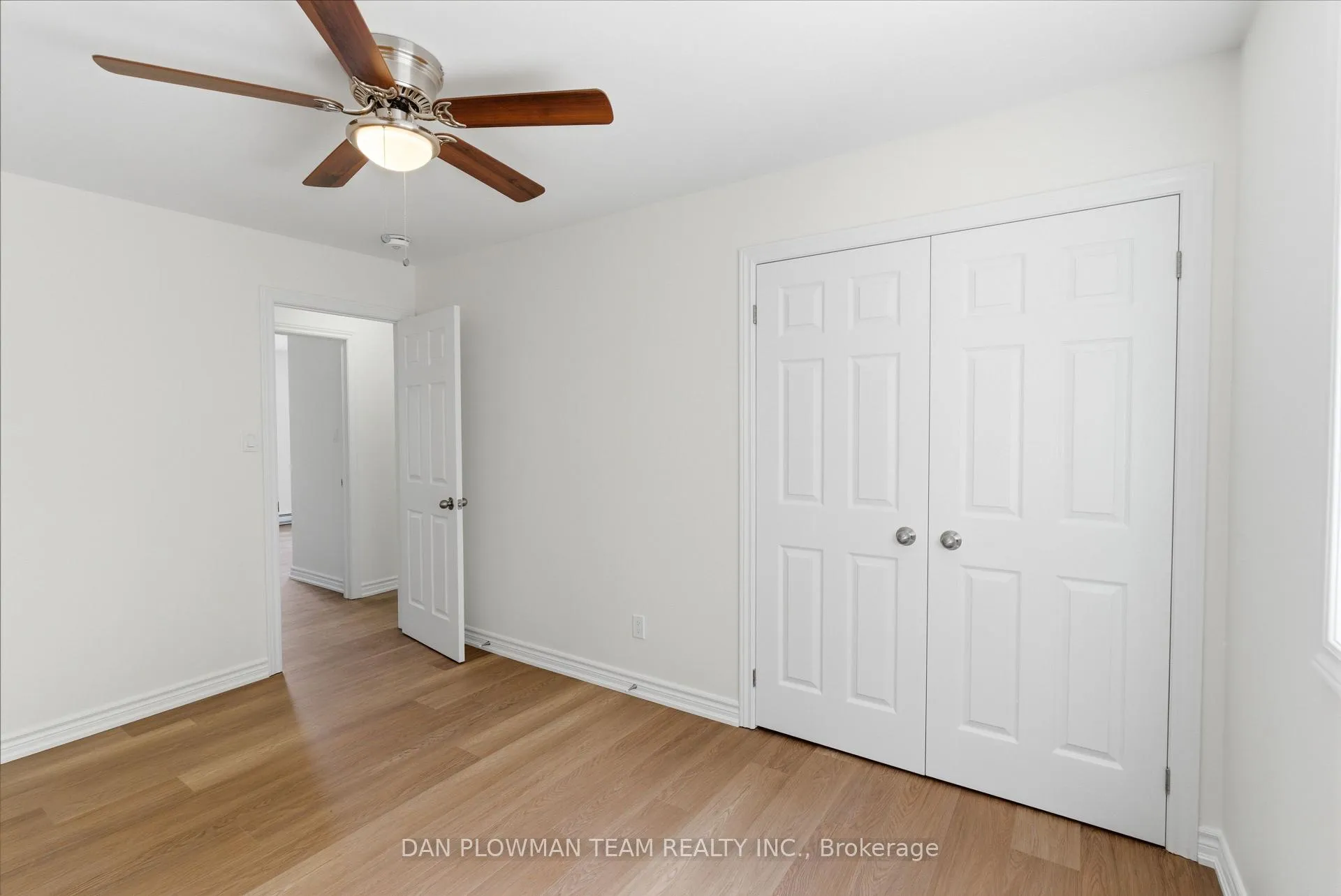 Photo 32 of 176 Nassau Street, Oshawa, Vanier — HOMEH