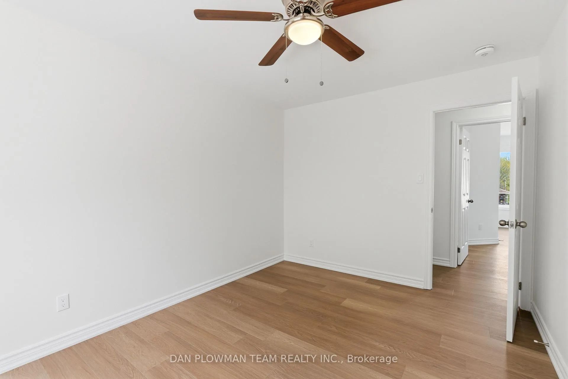 Photo 33 of 176 Nassau Street, Oshawa, Vanier — HOMEH