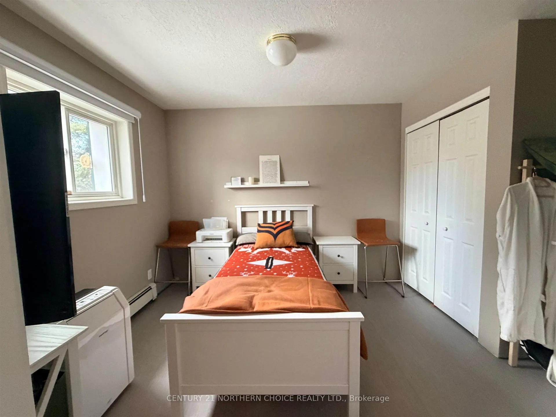 Photo 11 of 637 Fifth Avenue South, Kenora, Lakeside — HOMEH