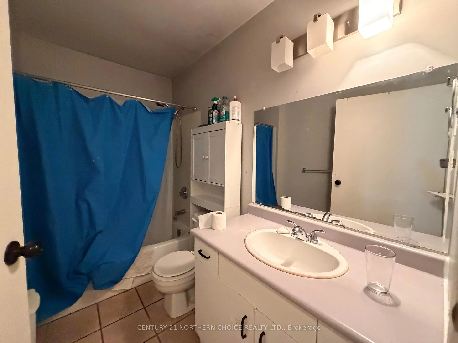 Photo 18 of 637 Fifth Avenue South, Kenora, Lakeside — HOMEH