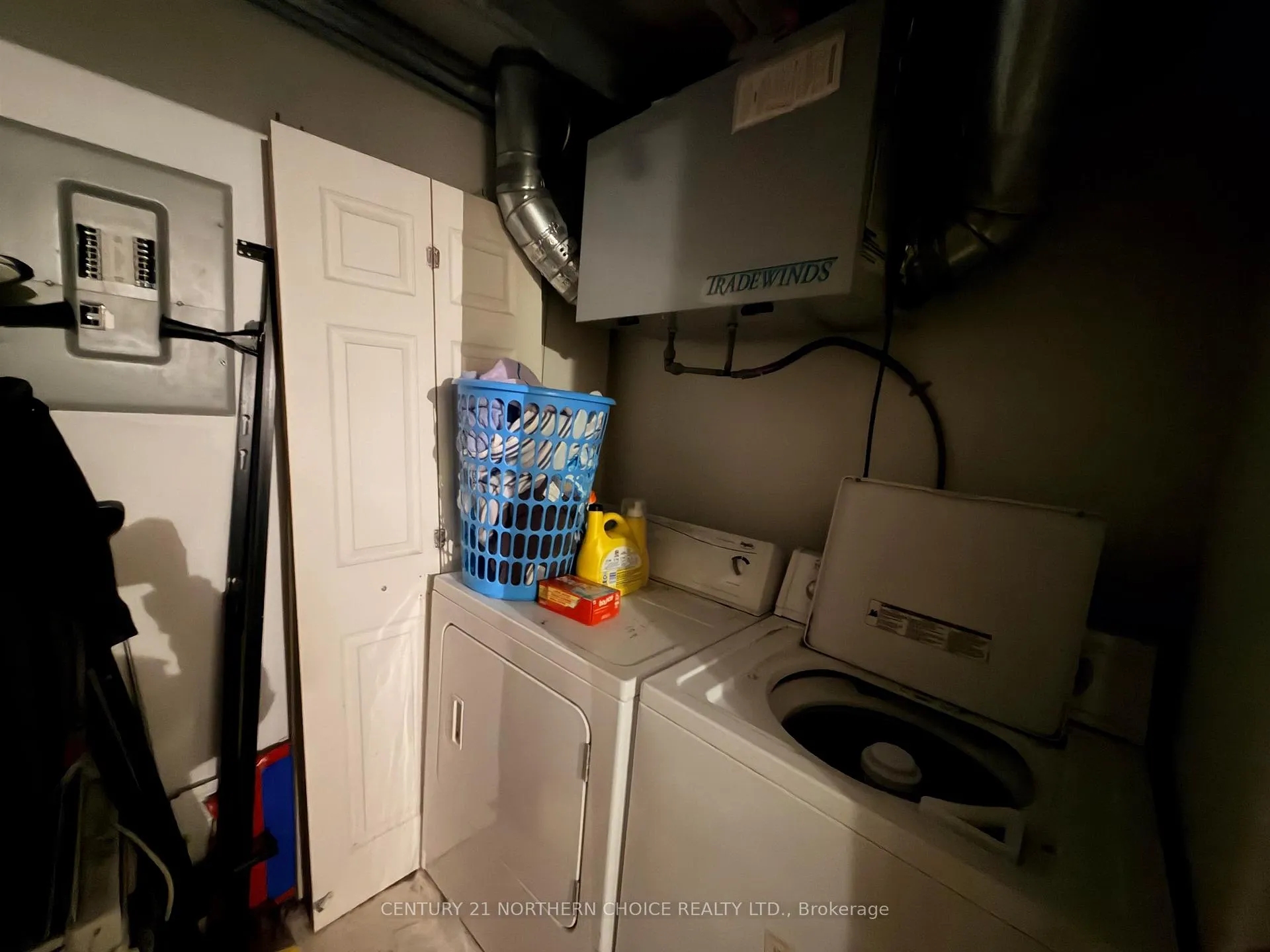 Photo 38 of 637 Fifth Avenue South, Kenora, Lakeside — HOMEH