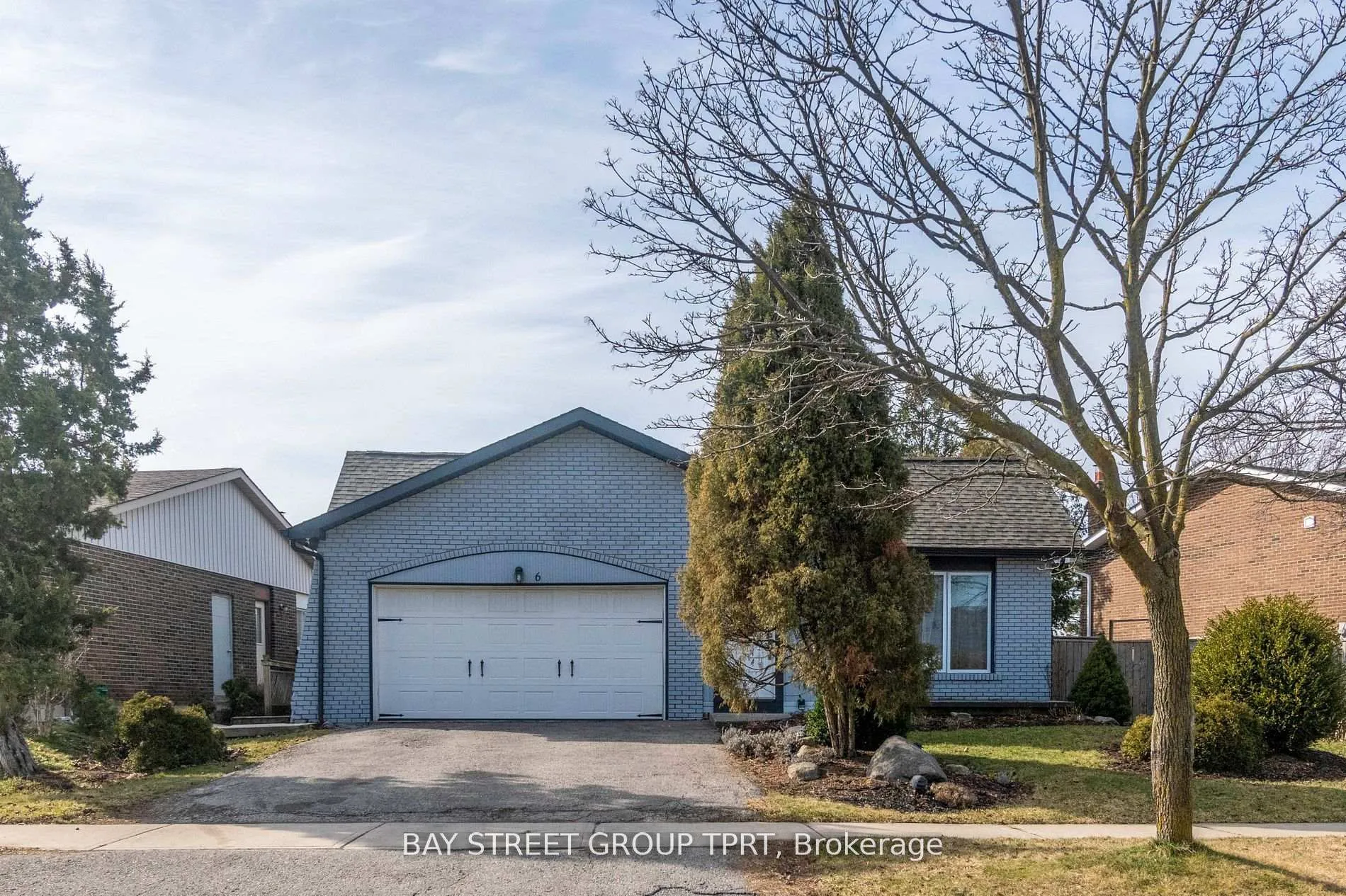 Photo 1 of 6 Blackthorn Lane, Brampton, Brampton North — HOMEH