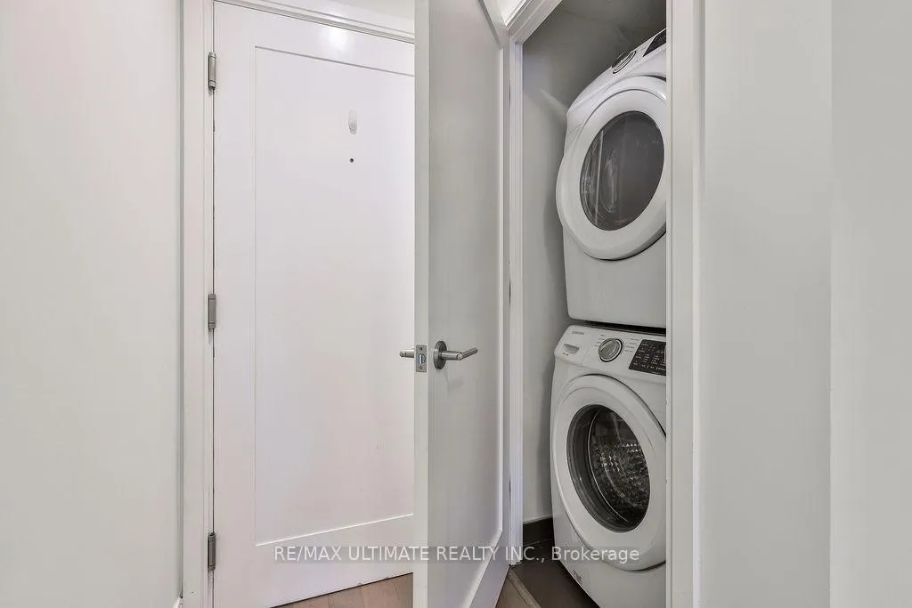 Photo 5 of Unit 711, 55 Front Street E, Toronto, Waterfront Communities — HOMEH