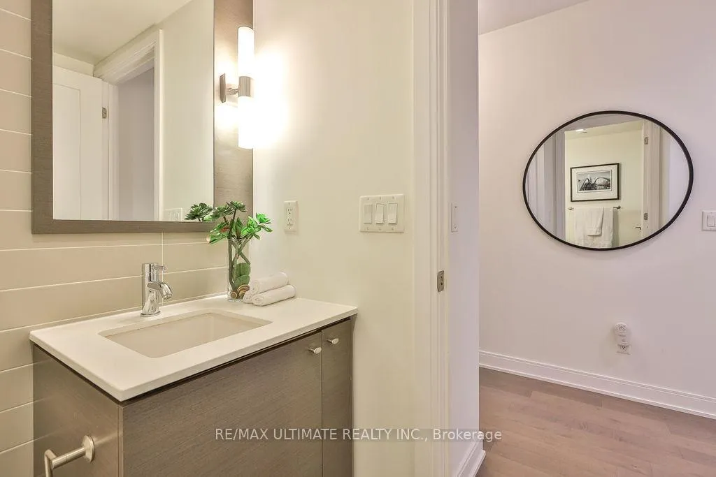 Photo 8 of Unit 711, 55 Front Street E, Toronto, Waterfront Communities — HOMEH