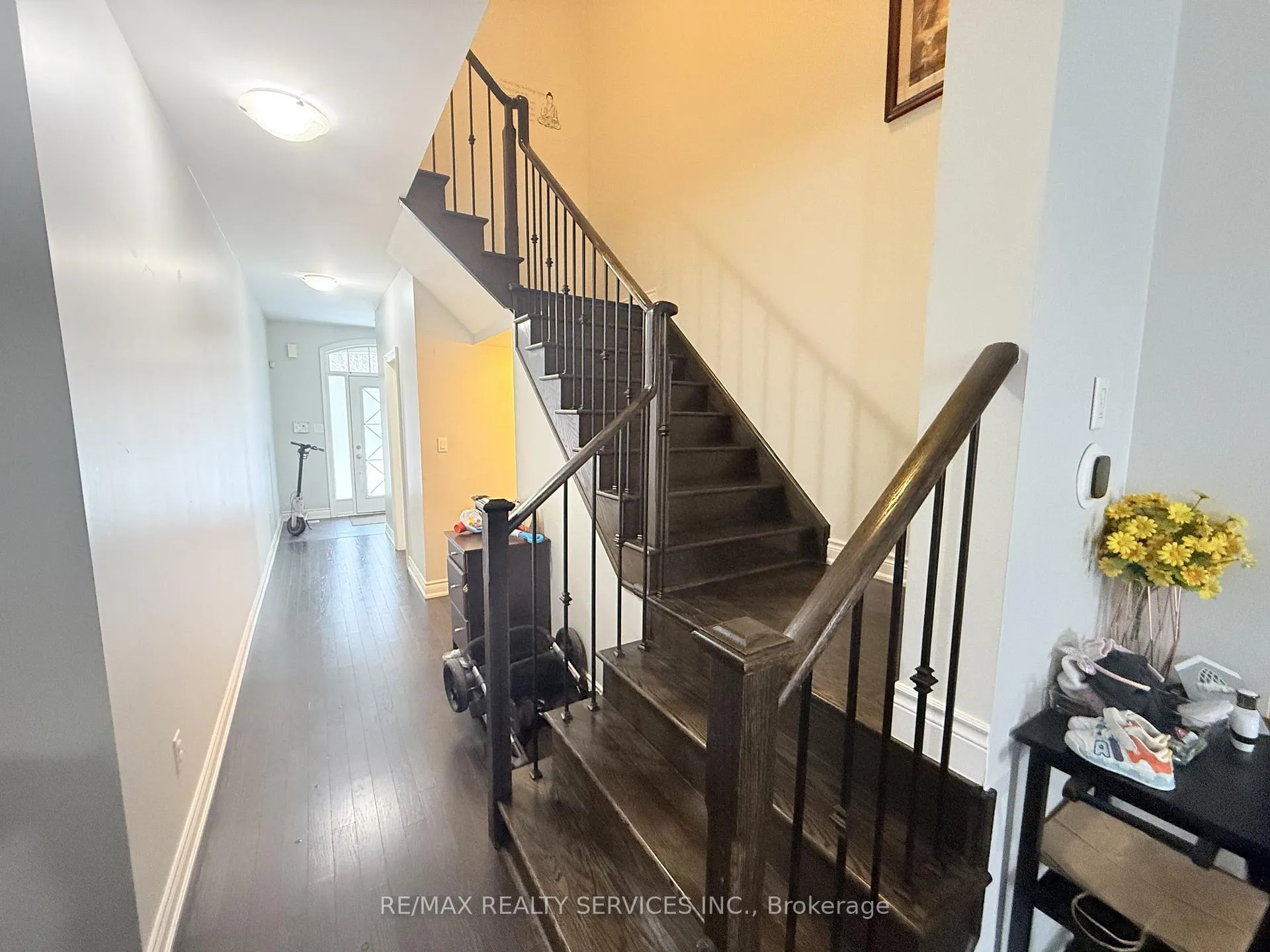 Photo 5 of 29 Lady Evelyn Crescent, Brampton, Bram West — HOMEH