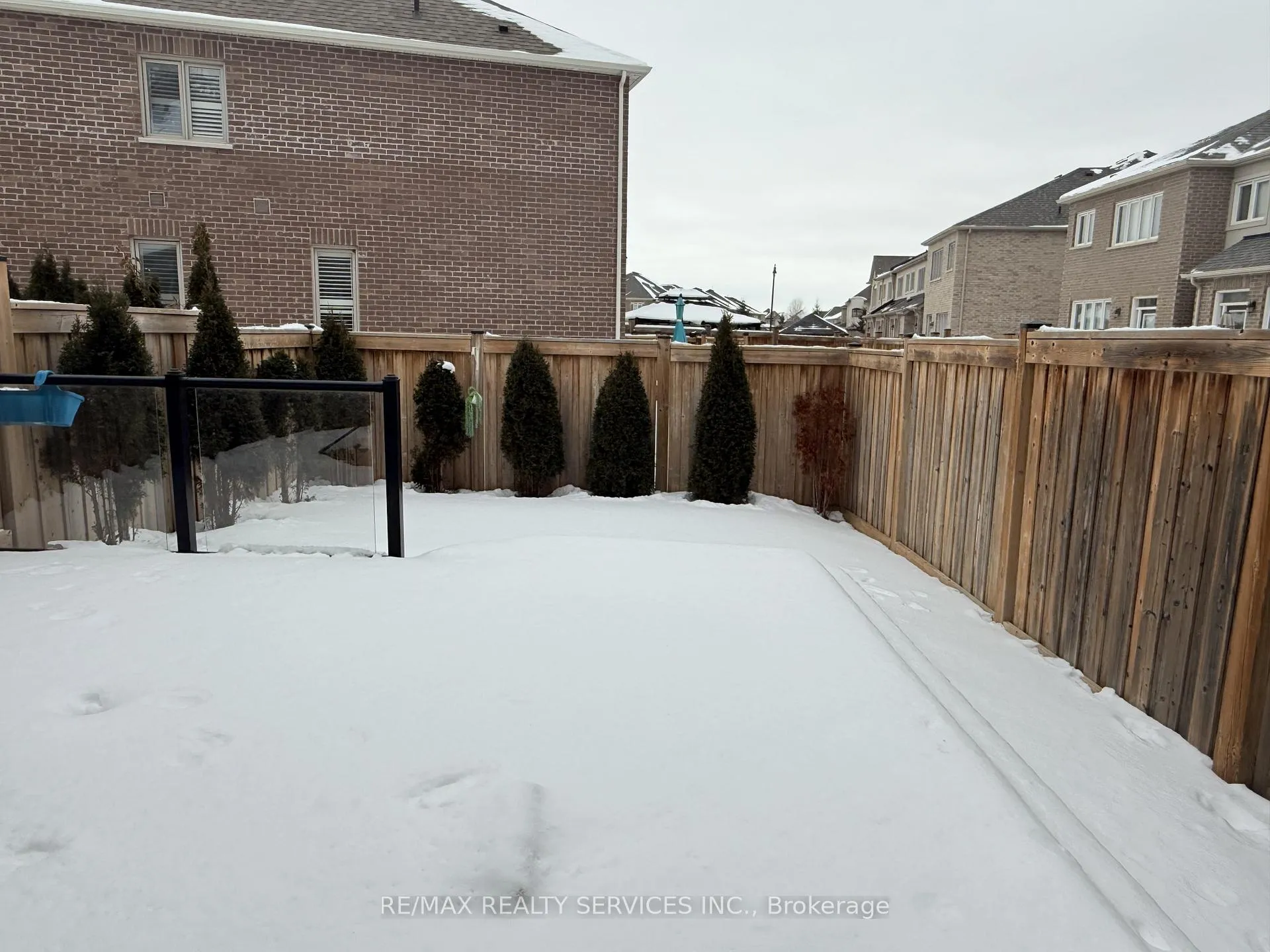 Photo 9 of 29 Lady Evelyn Crescent, Brampton, Bram West — HOMEH