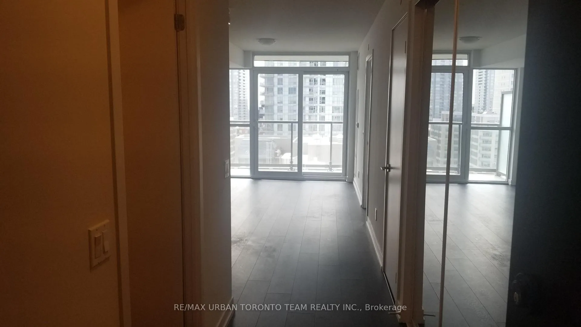 Photo 10 of Unit 2206, 125 Redpath Avenue, Toronto, Mount Pleasant West — HOMEH