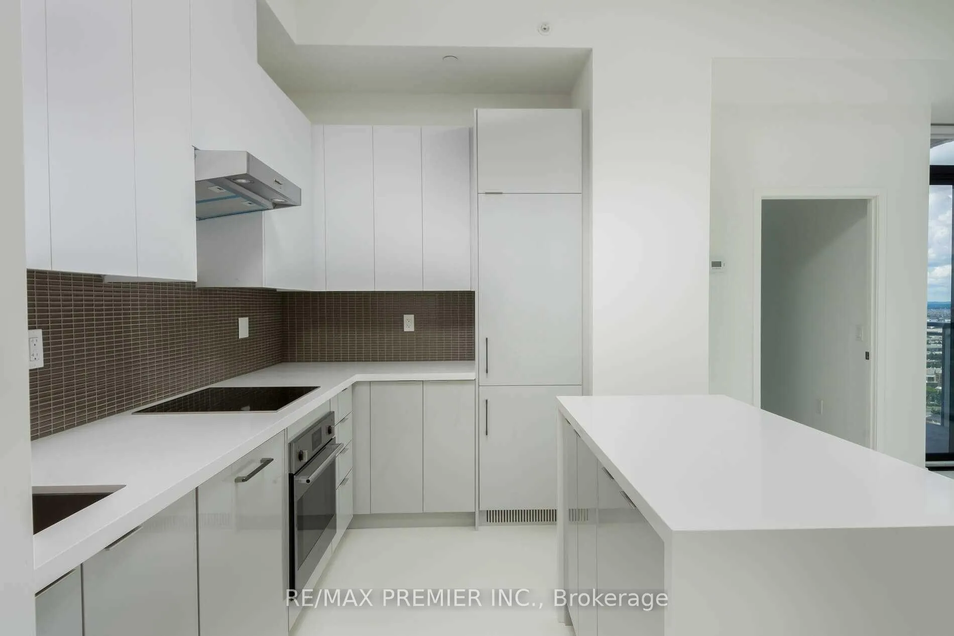 Photo 6 of Unit 3007, 2908 Highway 7, Vaughan, Concord — HOMEH