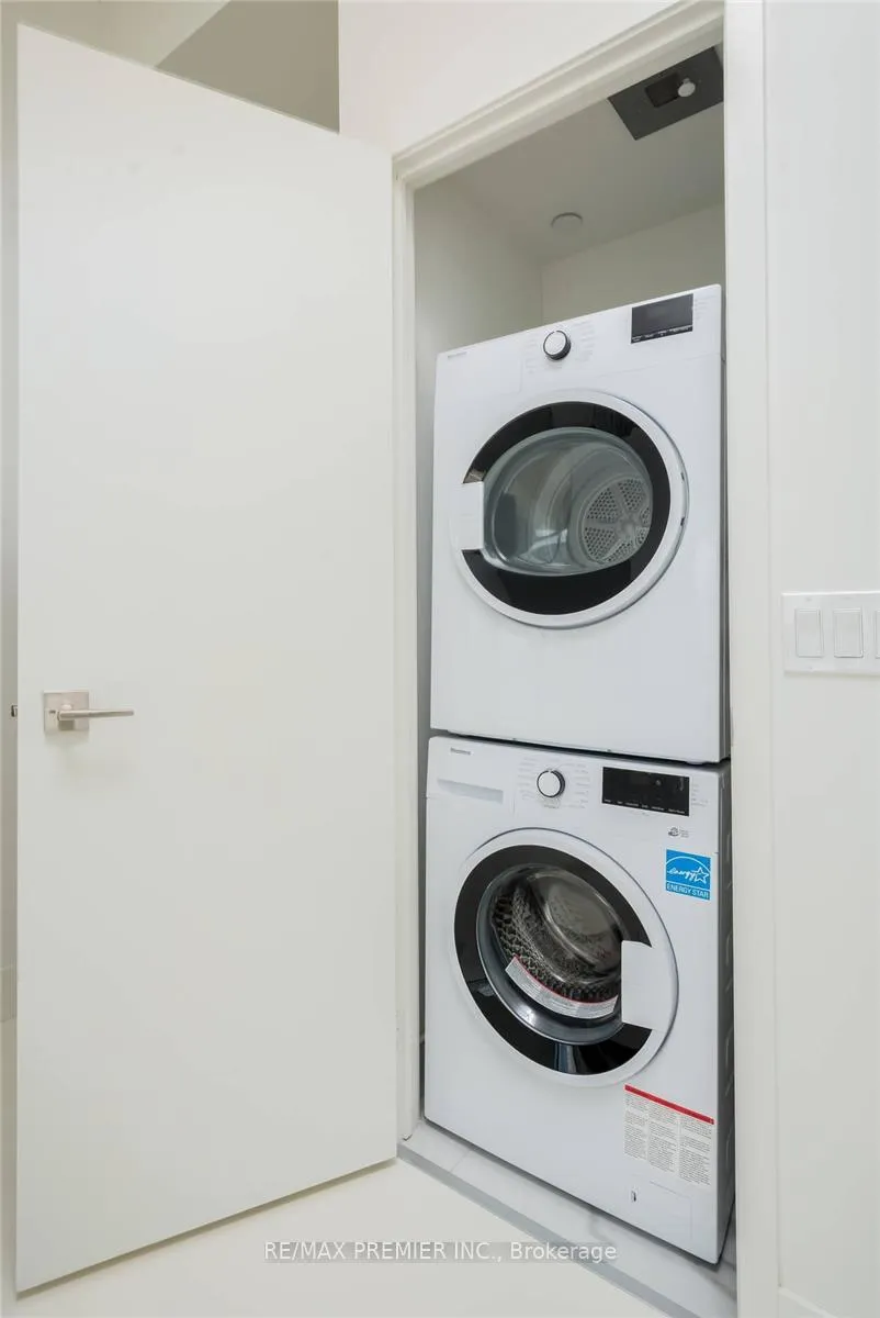 Photo 18 of Unit 3007, 2908 Highway 7, Vaughan, Concord — HOMEH